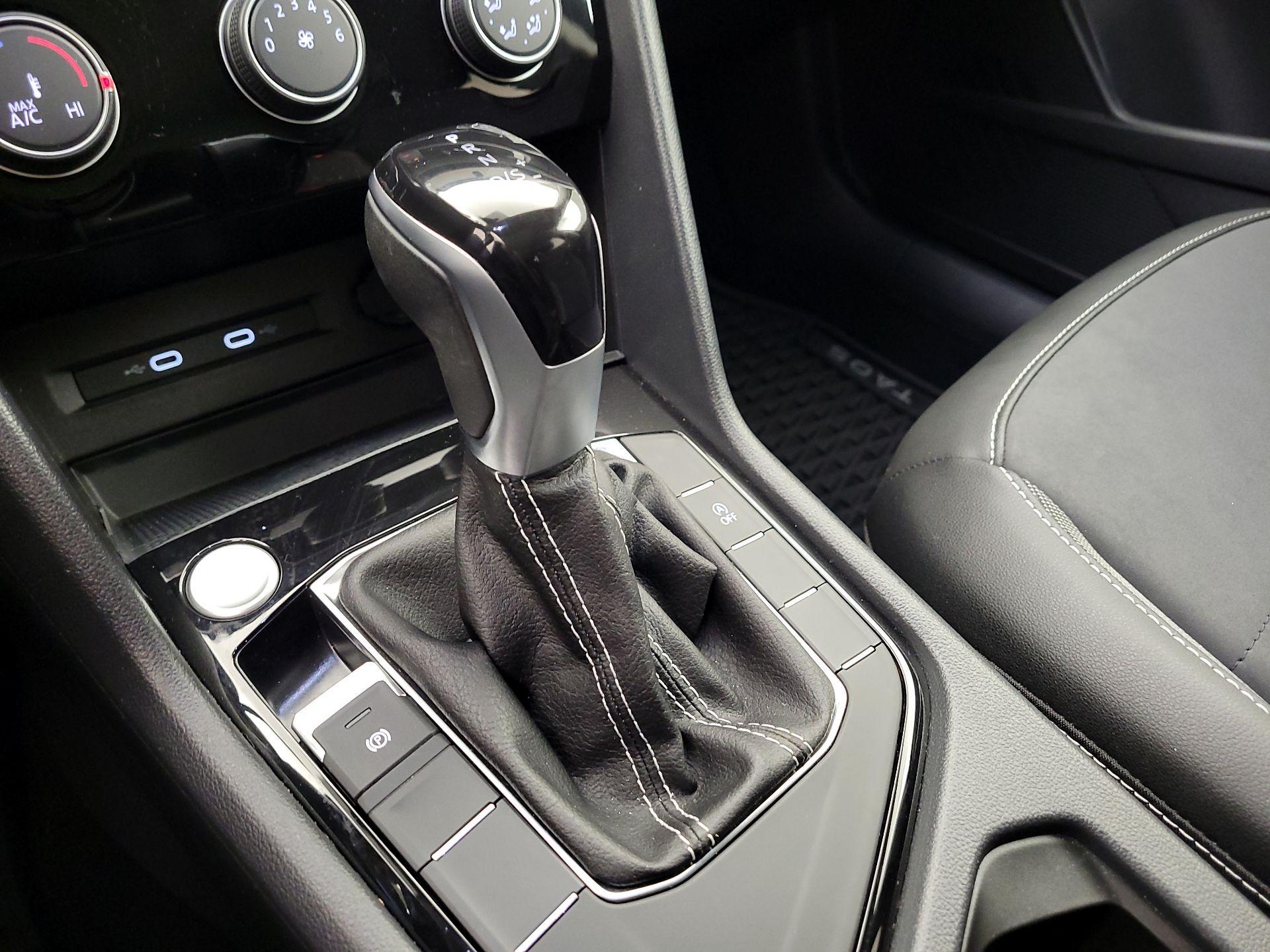 Thumbnail: 2023 Volkswagen Taos - 15