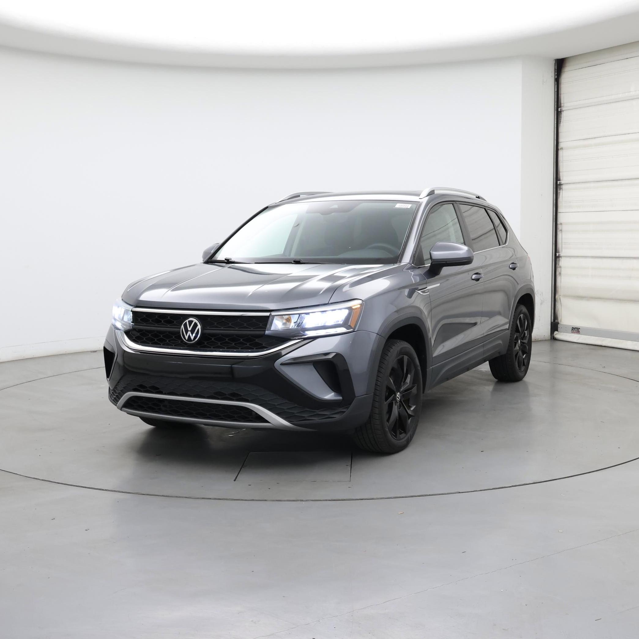 Thumbnail: 2023 Volkswagen Taos - 4