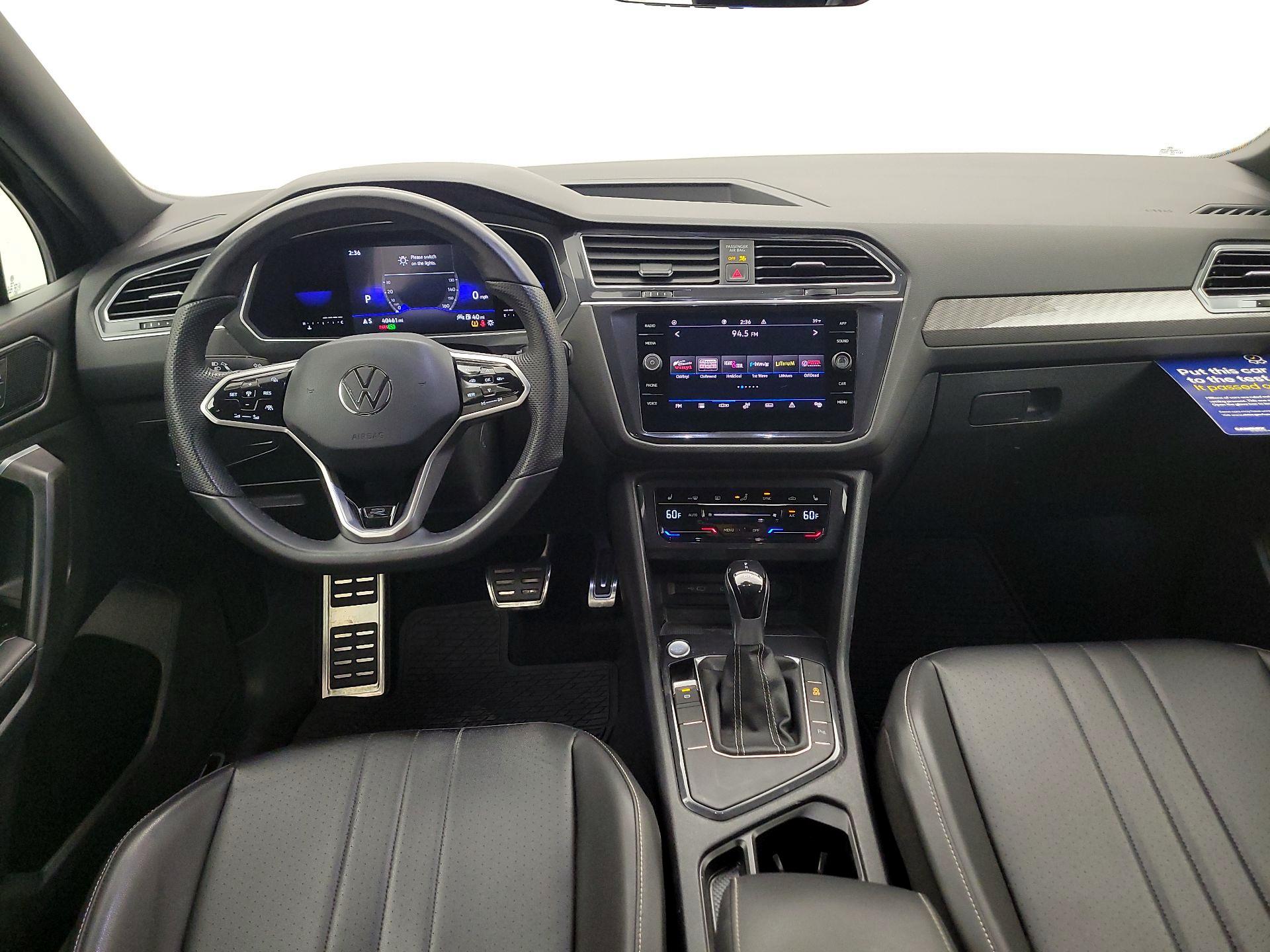 Thumbnail: 2022 Volkswagen Tiguan - 9