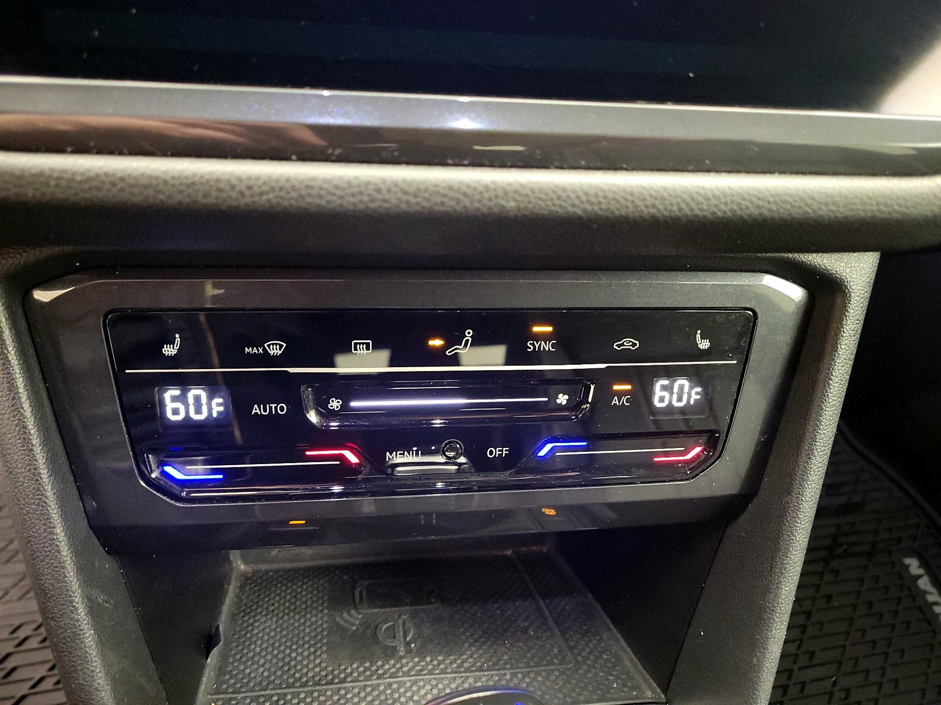 Thumbnail: 2022 Volkswagen Tiguan - 16