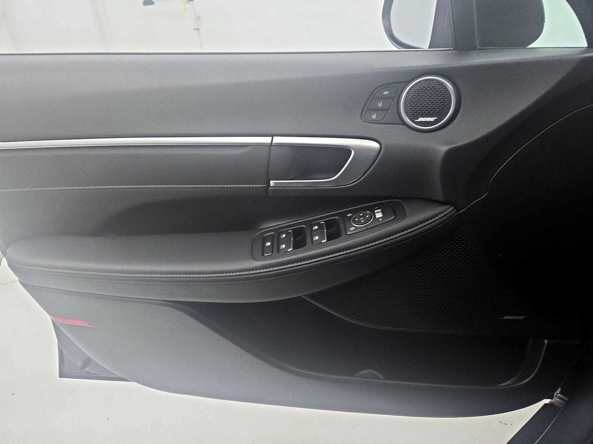 Thumbnail: 2022 Hyundai Sonata - 12