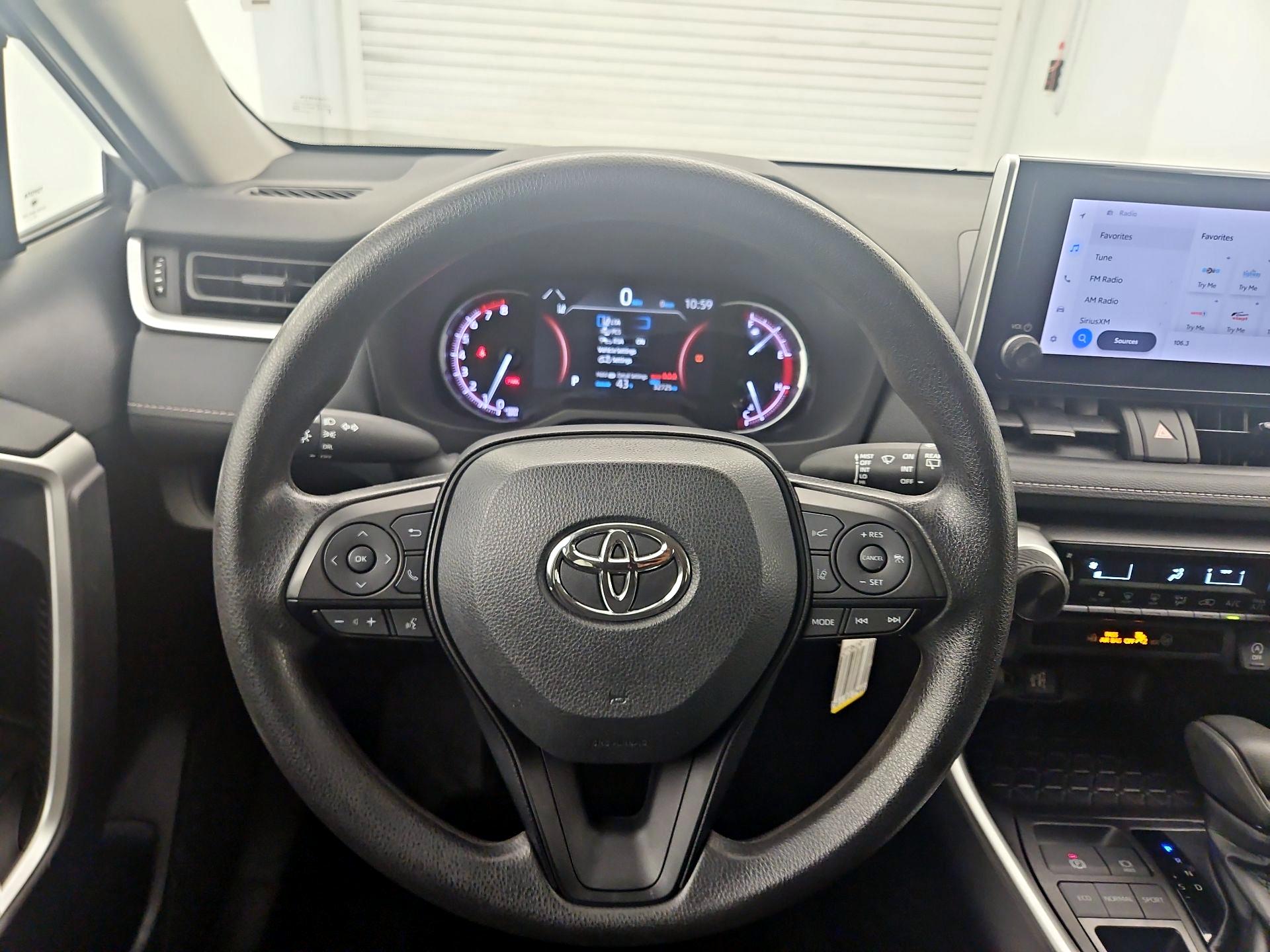 Thumbnail: 2024 Toyota RAV4 - 10