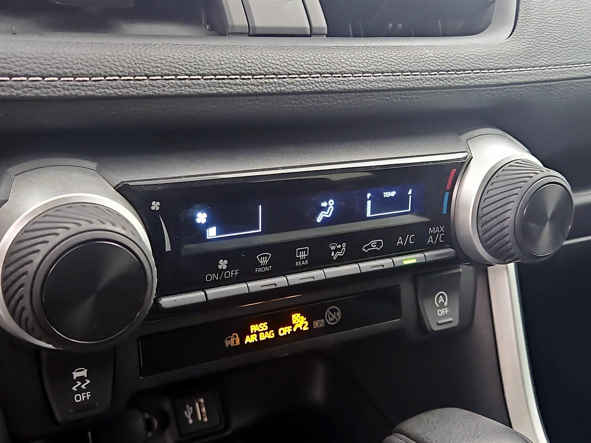 Thumbnail: 2024 Toyota RAV4 - 16