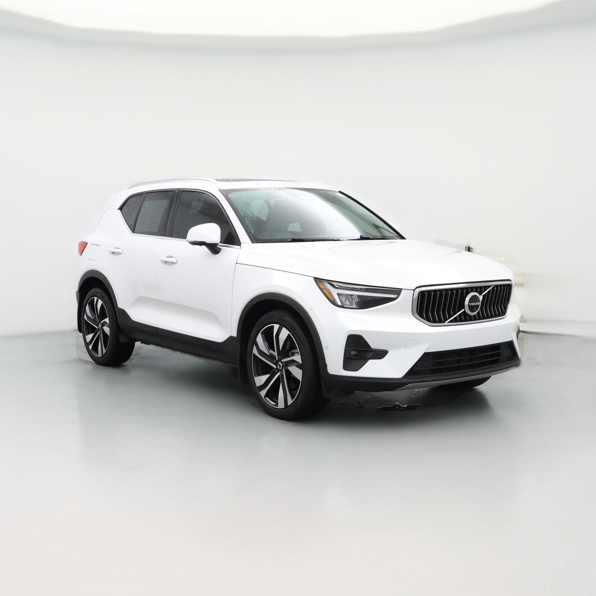 Thumbnail: 2023 Volvo XC40 - 1