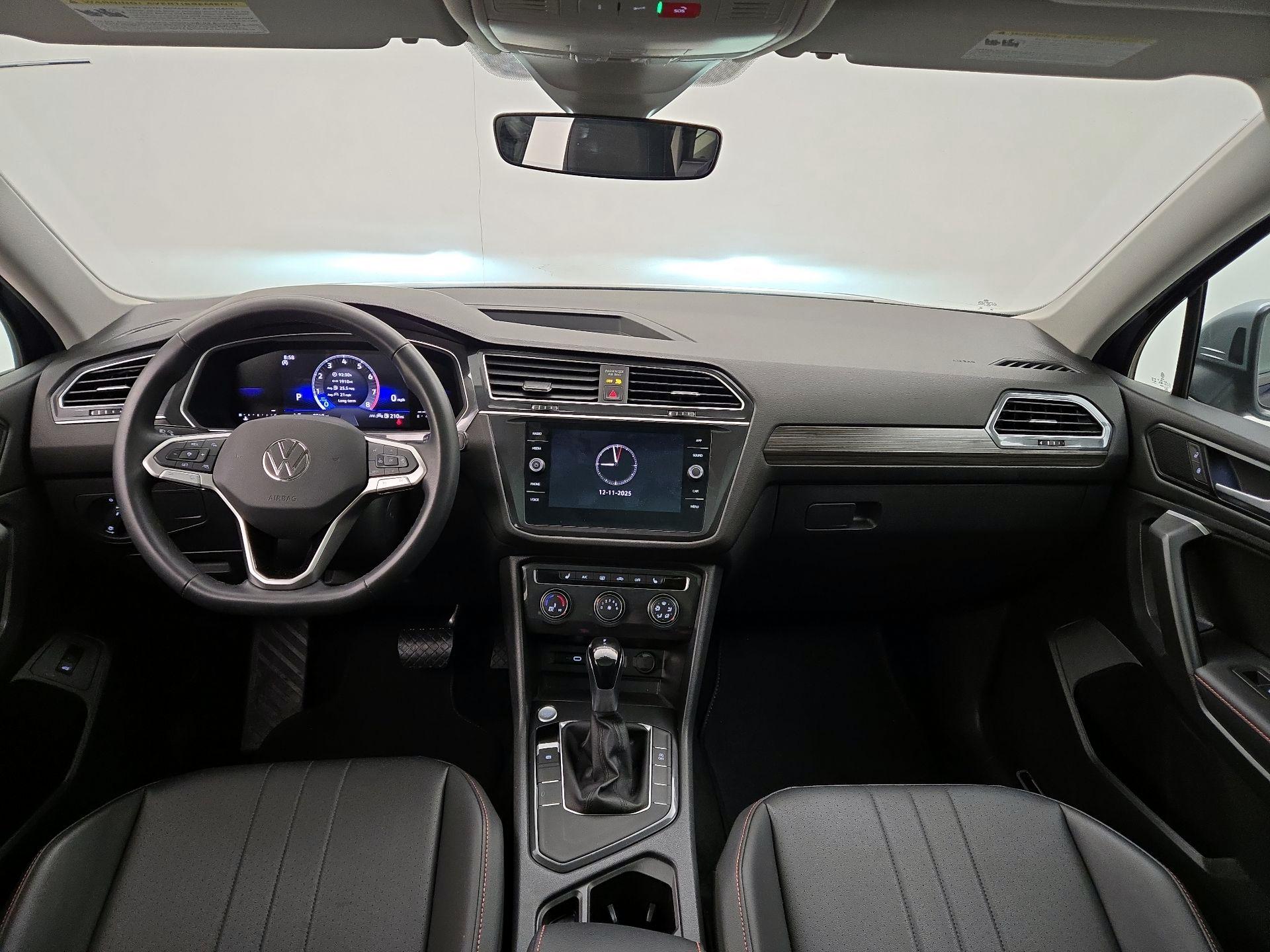 Thumbnail: 2024 Volkswagen Tiguan - 9