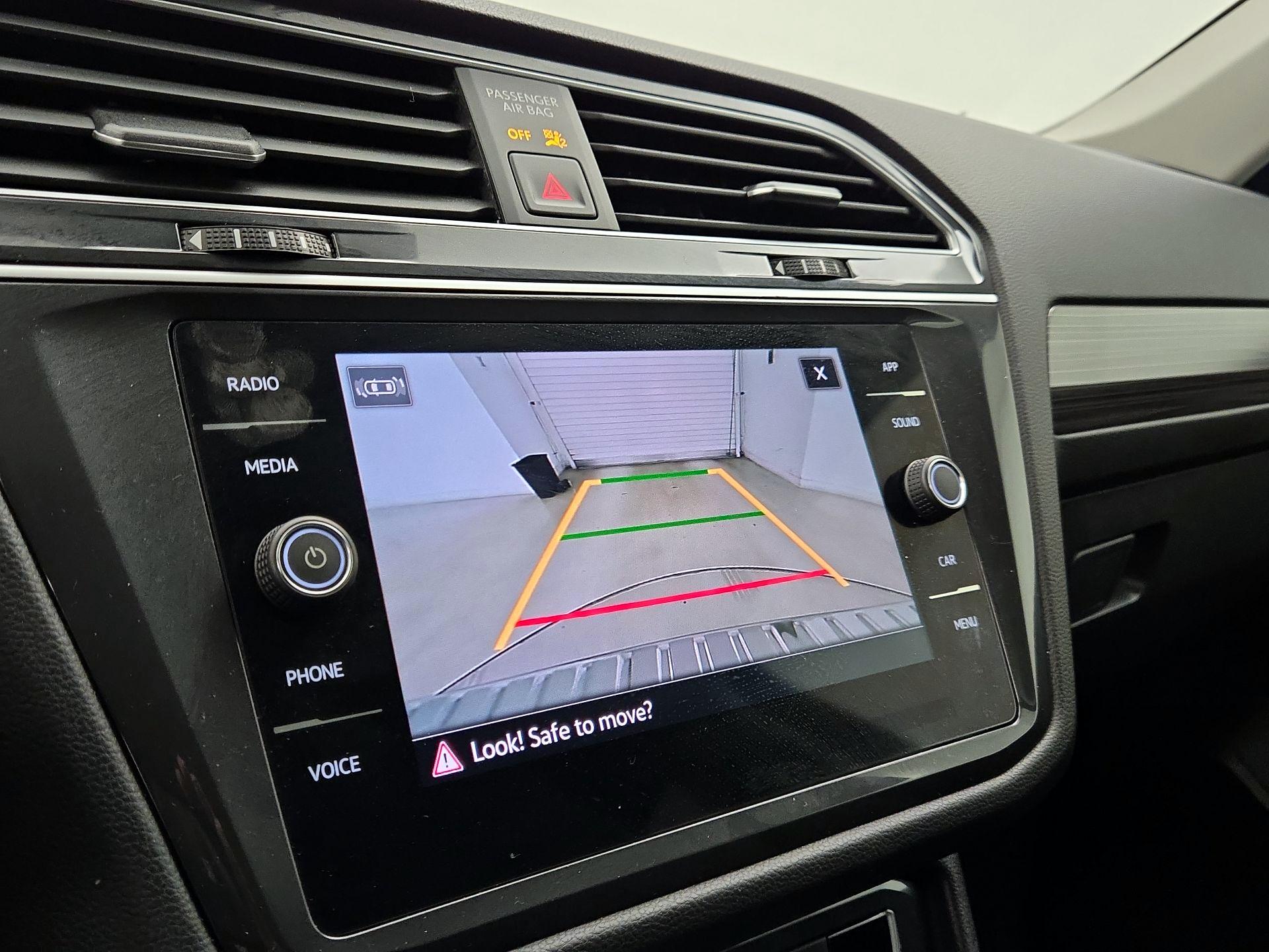 Thumbnail: 2024 Volkswagen Tiguan - 14