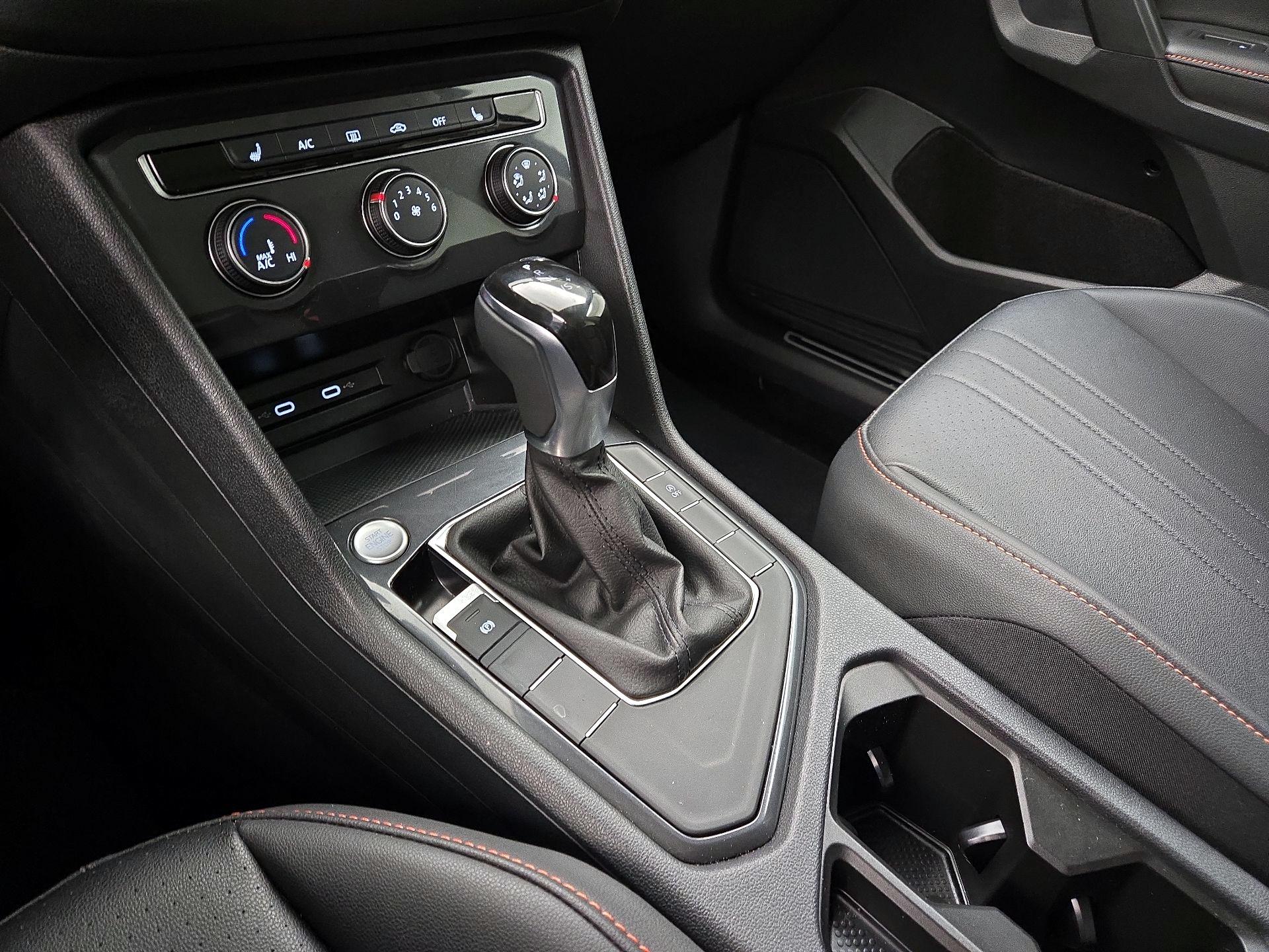 Thumbnail: 2024 Volkswagen Tiguan - 17