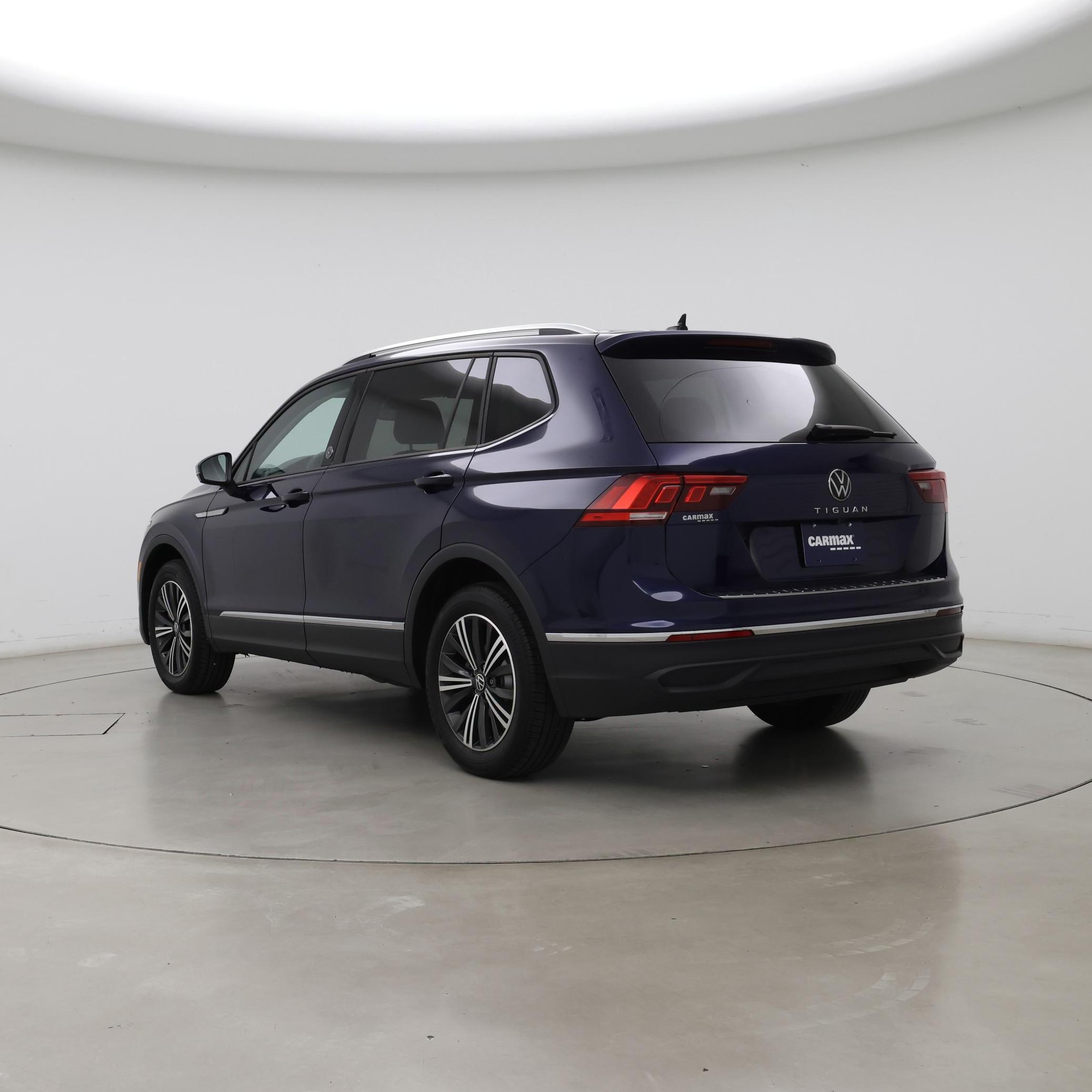 Thumbnail: 2024 Volkswagen Tiguan - 2