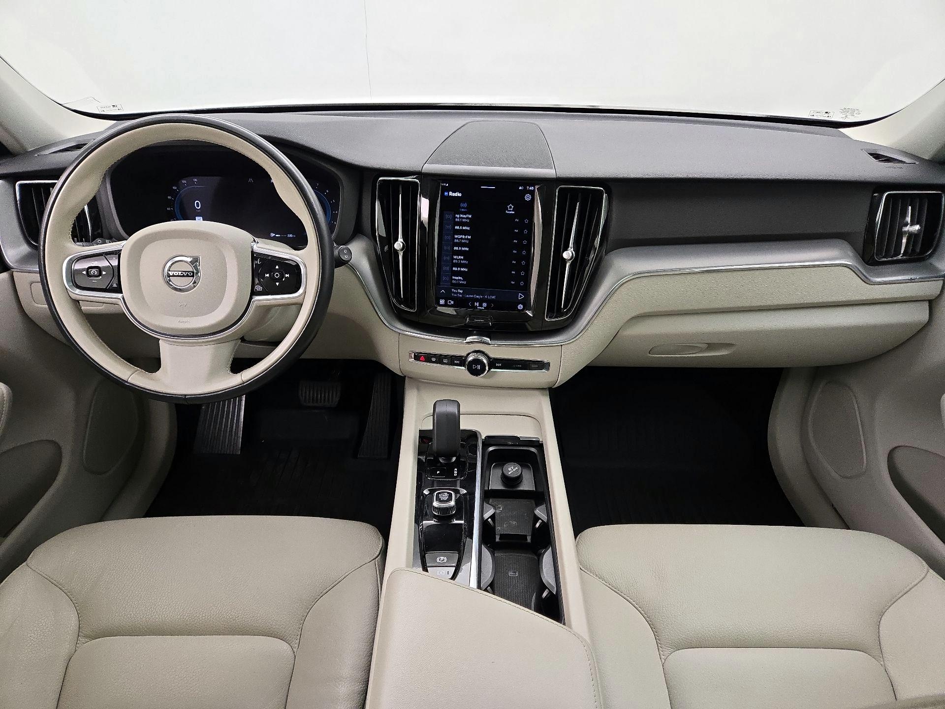 Thumbnail: 2023 Volvo XC60 - 9