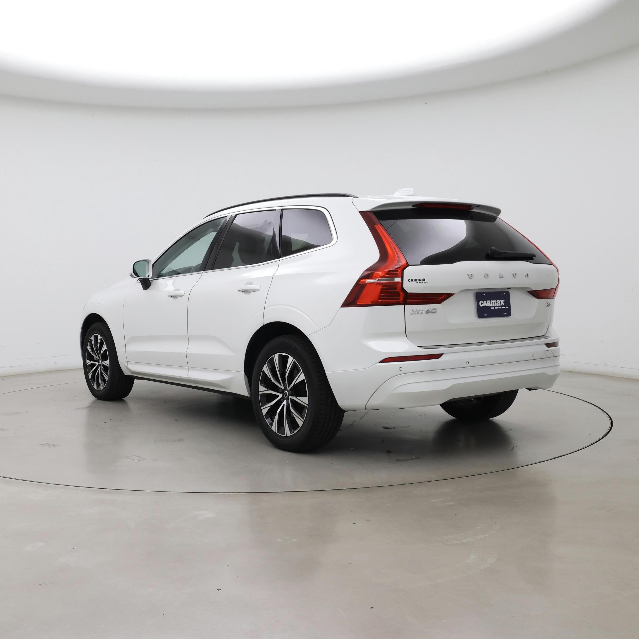 Thumbnail: 2023 Volvo XC60 - 2
