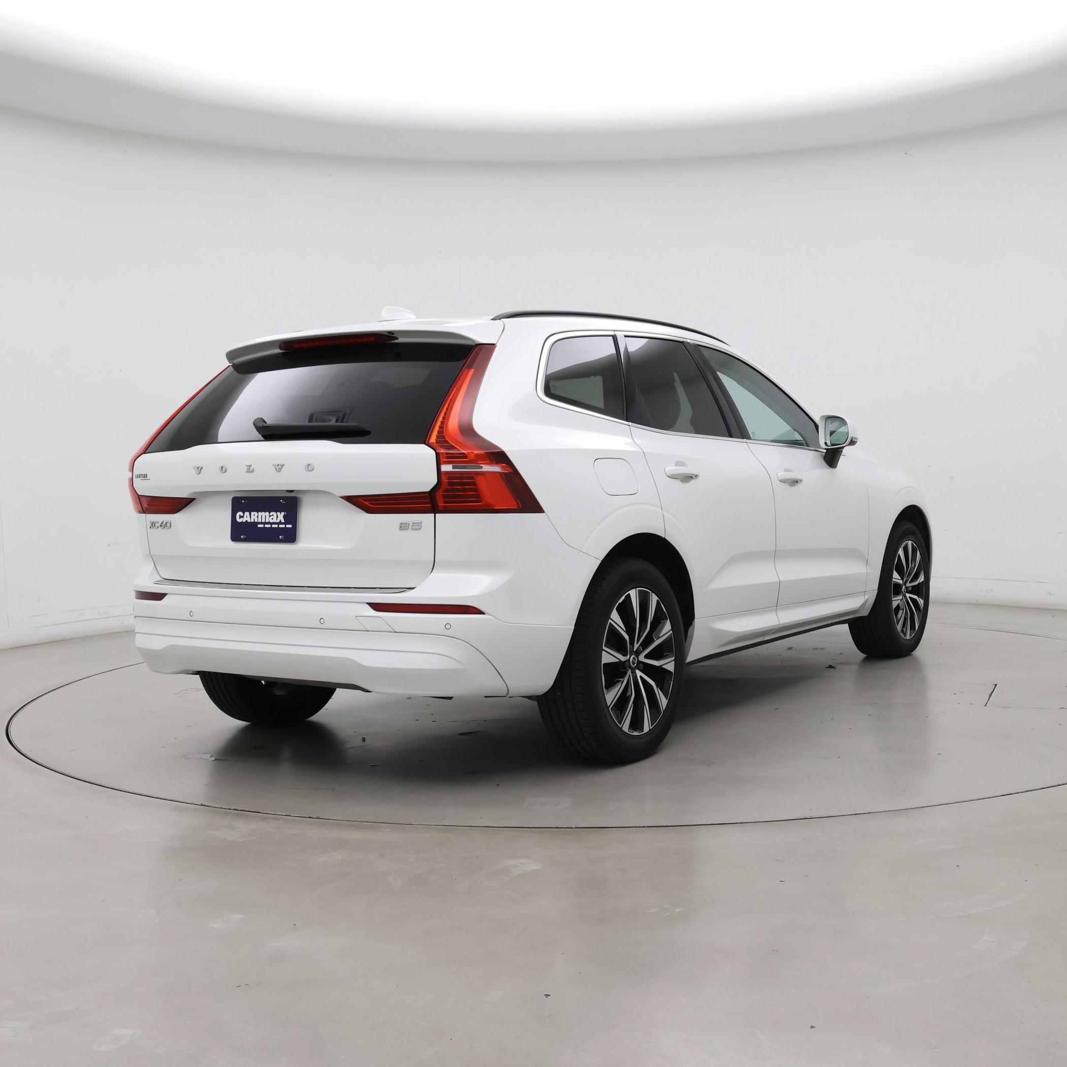 Thumbnail: 2023 Volvo XC60 - 8