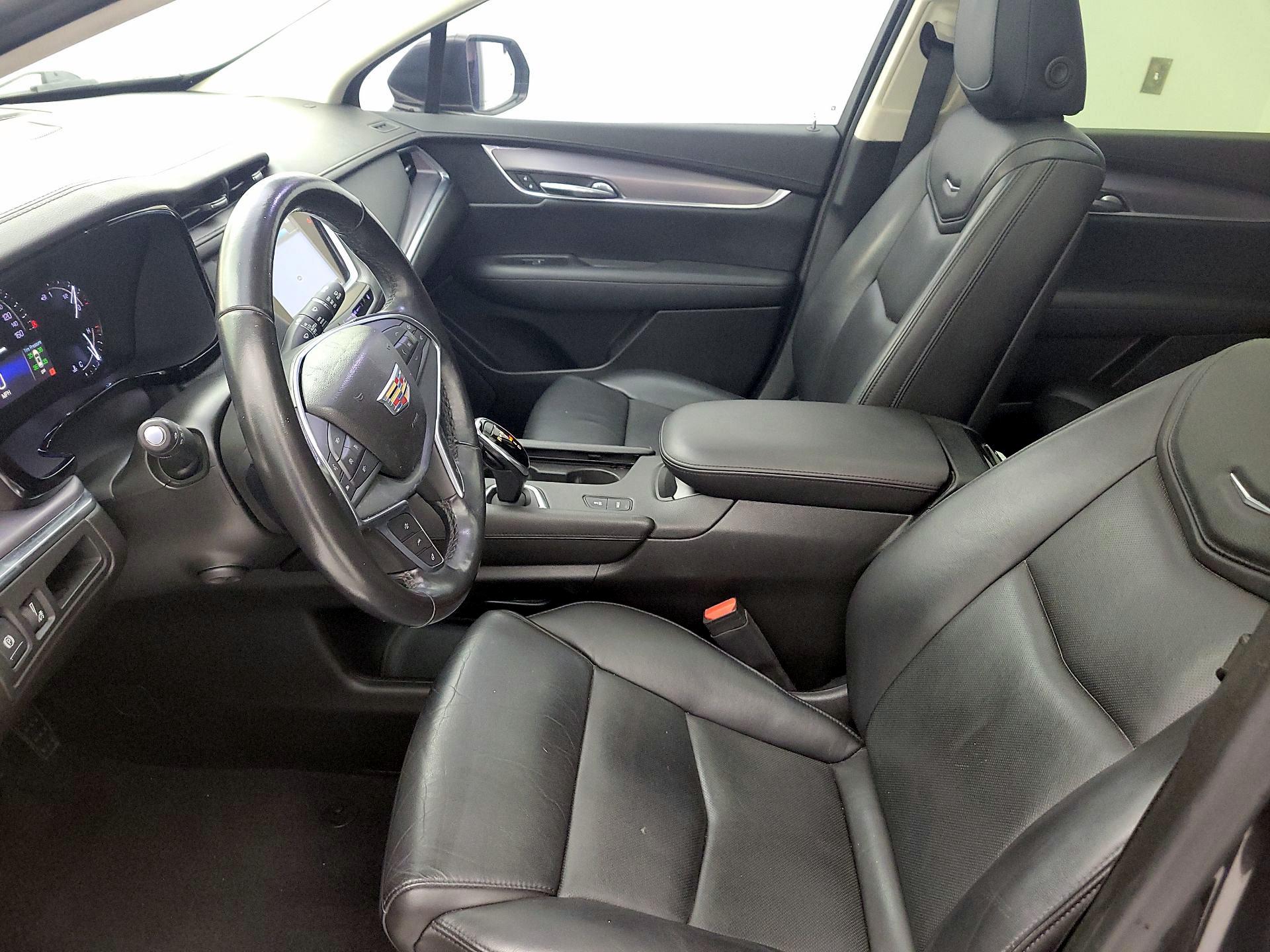 Thumbnail: 2019 Cadillac XT5 - 11