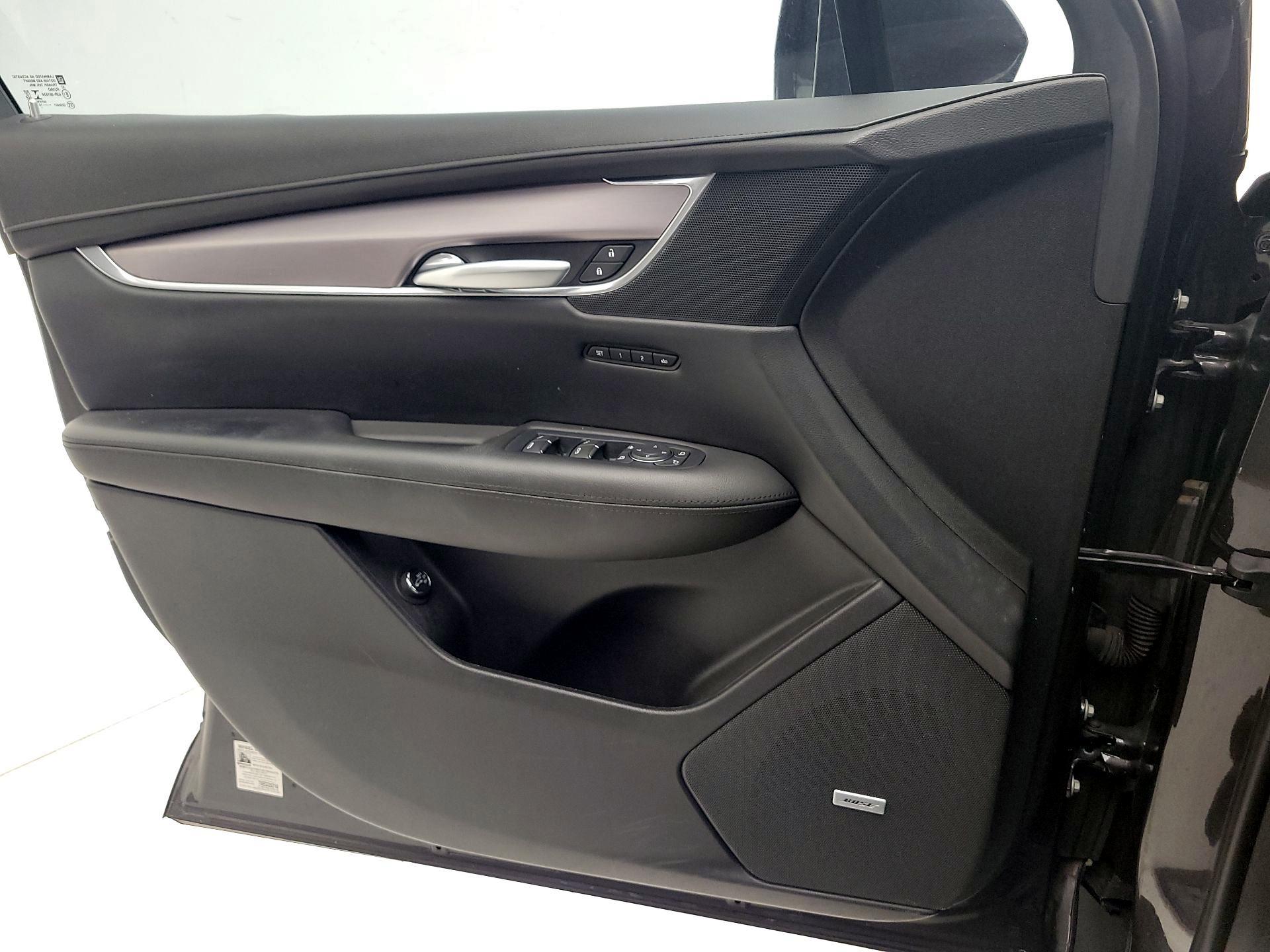Thumbnail: 2019 Cadillac XT5 - 12