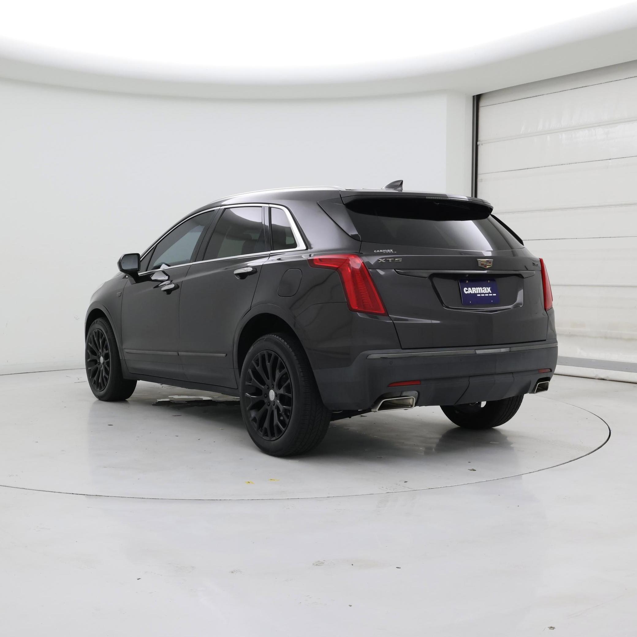 Thumbnail: 2019 Cadillac XT5 - 2