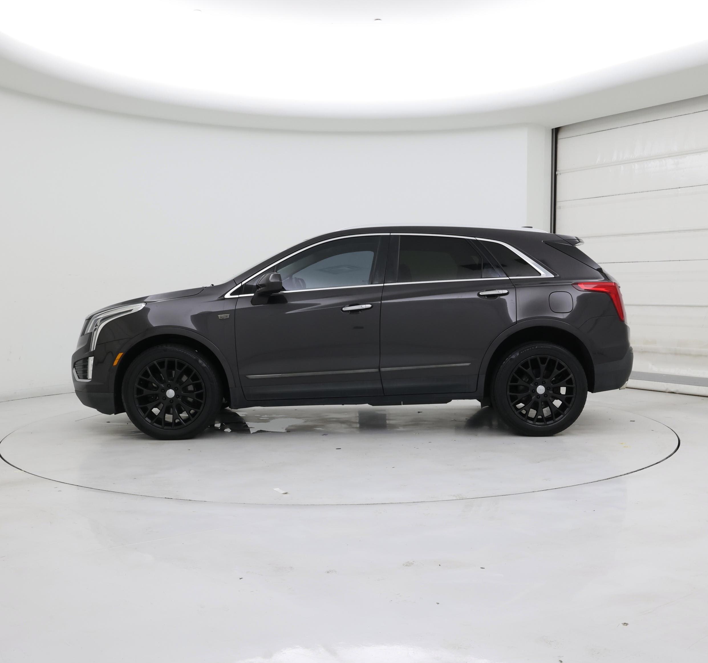 Thumbnail: 2019 Cadillac XT5 - 3
