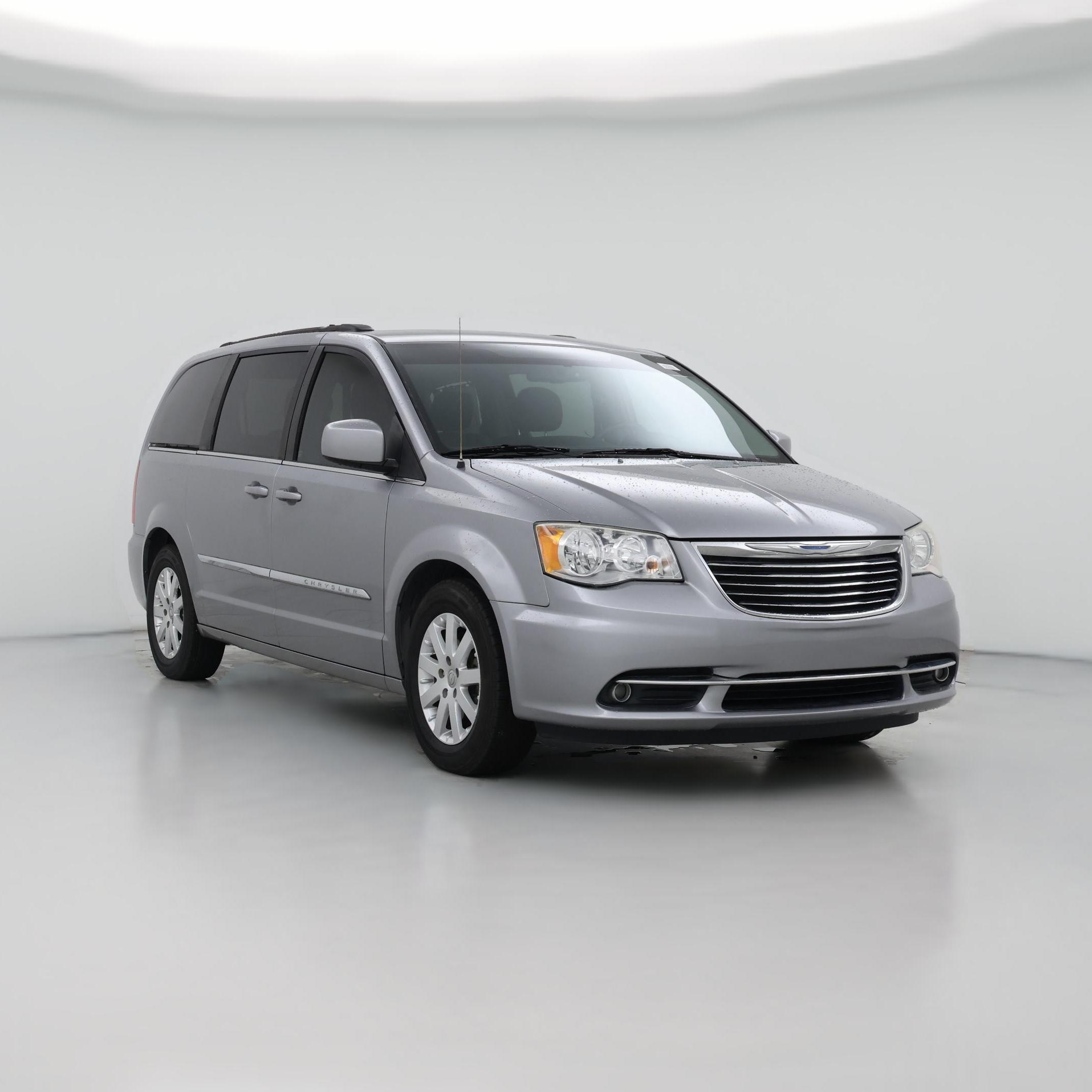 Thumbnail: 2015 Chrysler Town & Country - 1