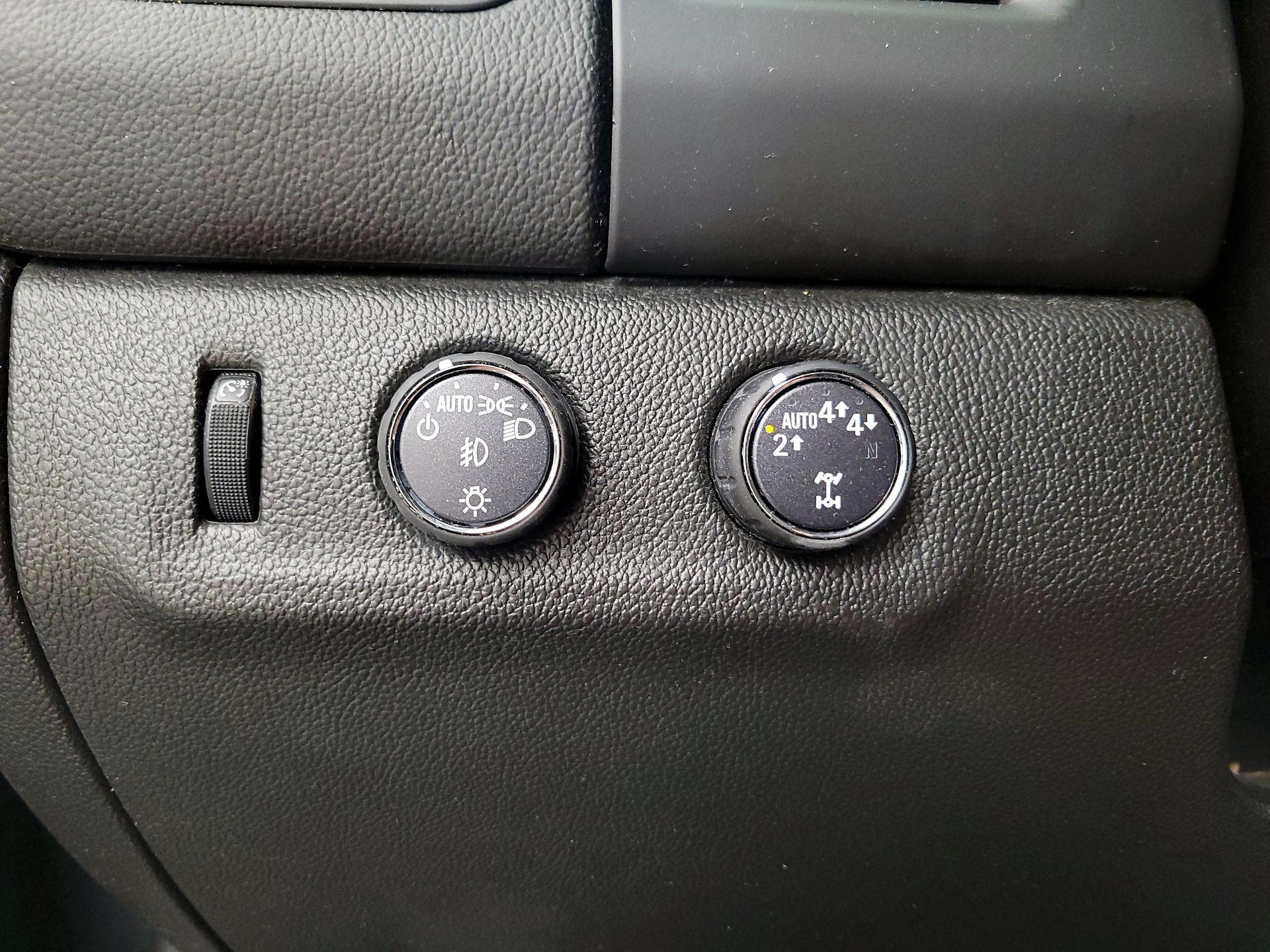 Thumbnail: 2017 Chevrolet Colorado - 13