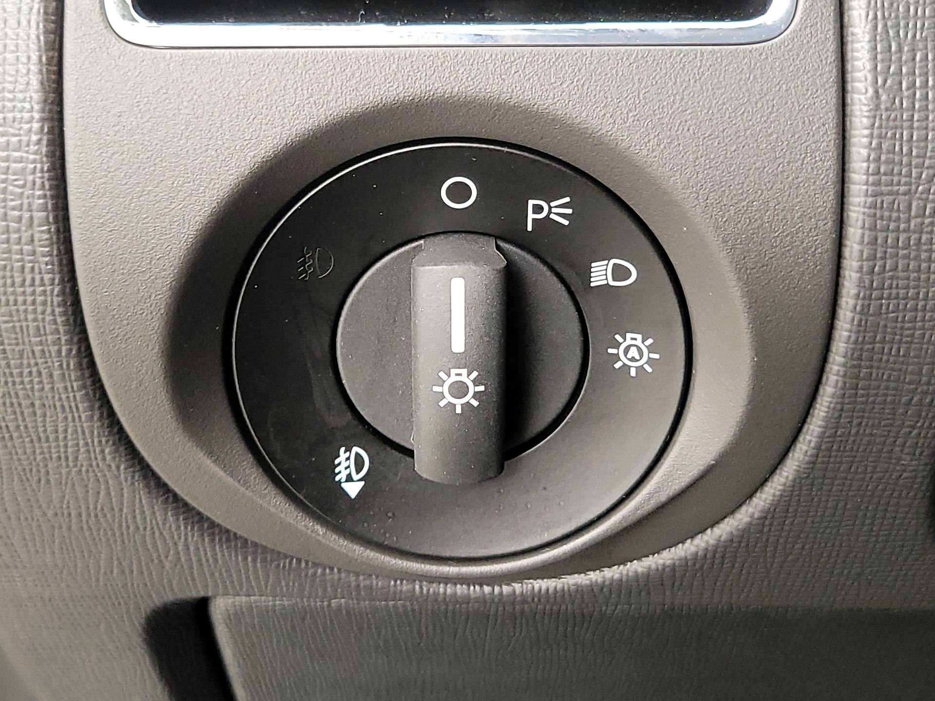 Thumbnail: 2018 Ford Flex - 13