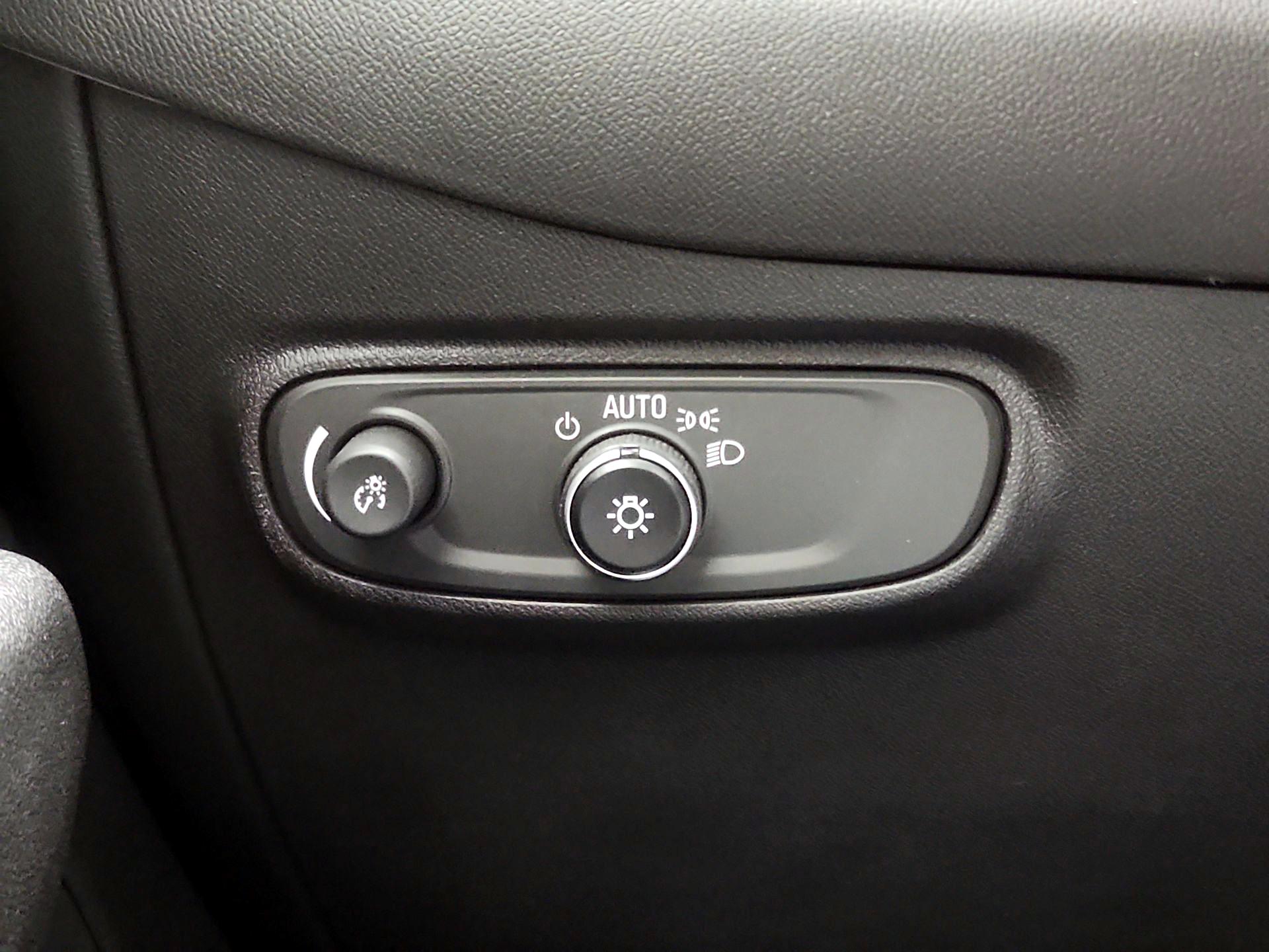 Thumbnail: 2023 Chevrolet Equinox - 13