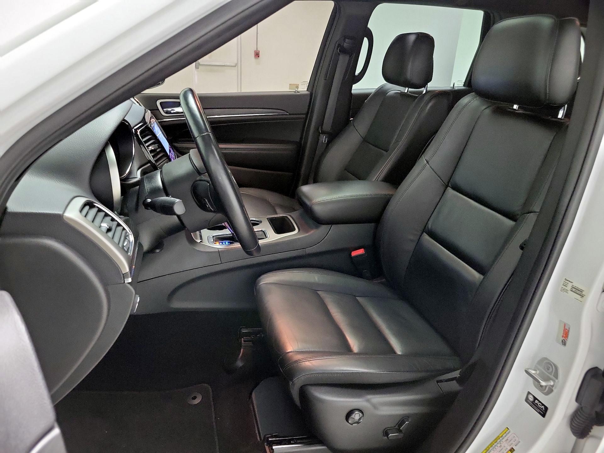 Thumbnail: 2021 Jeep Grand Cherokee - 11