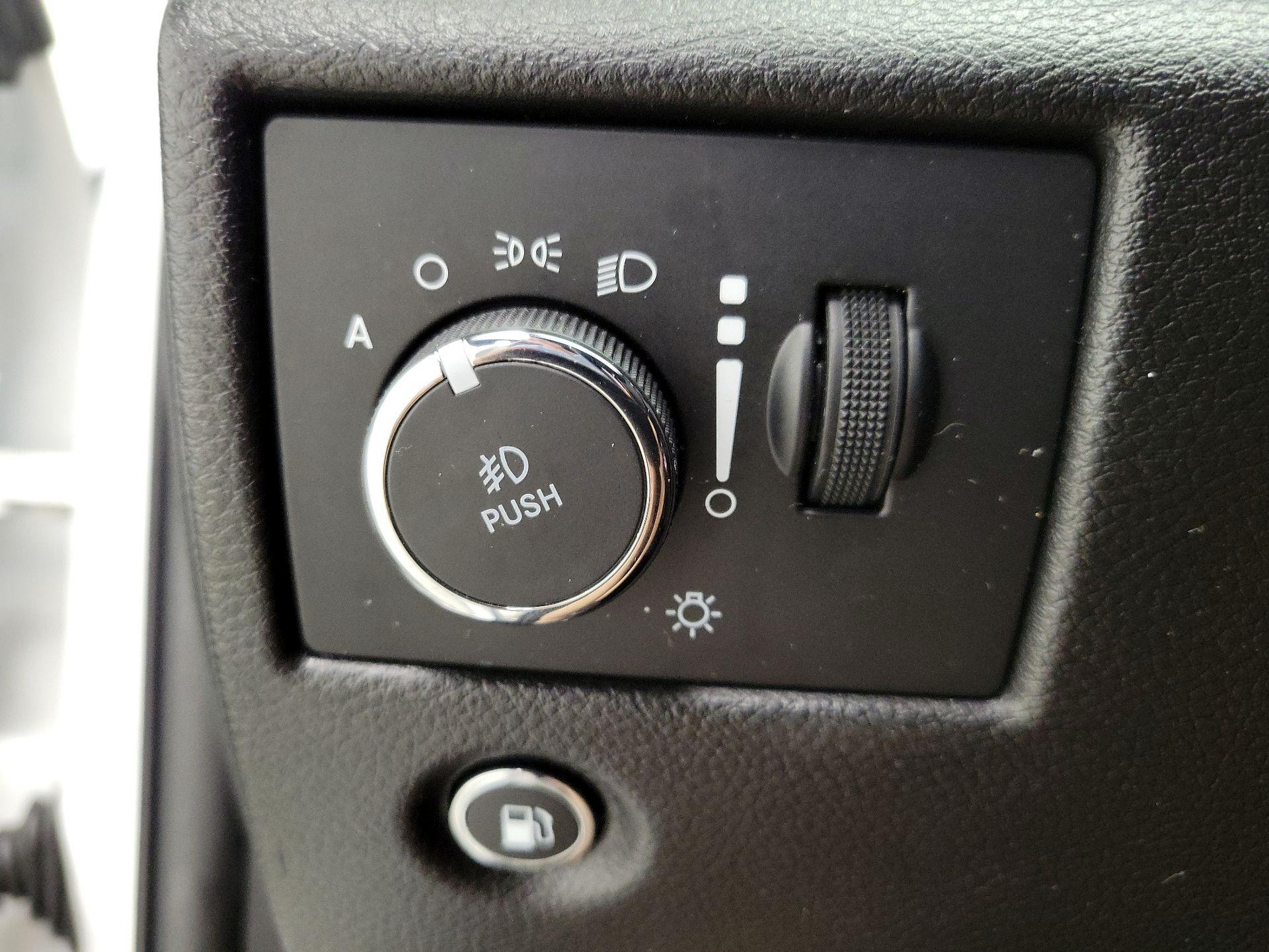 Thumbnail: 2021 Jeep Grand Cherokee - 13