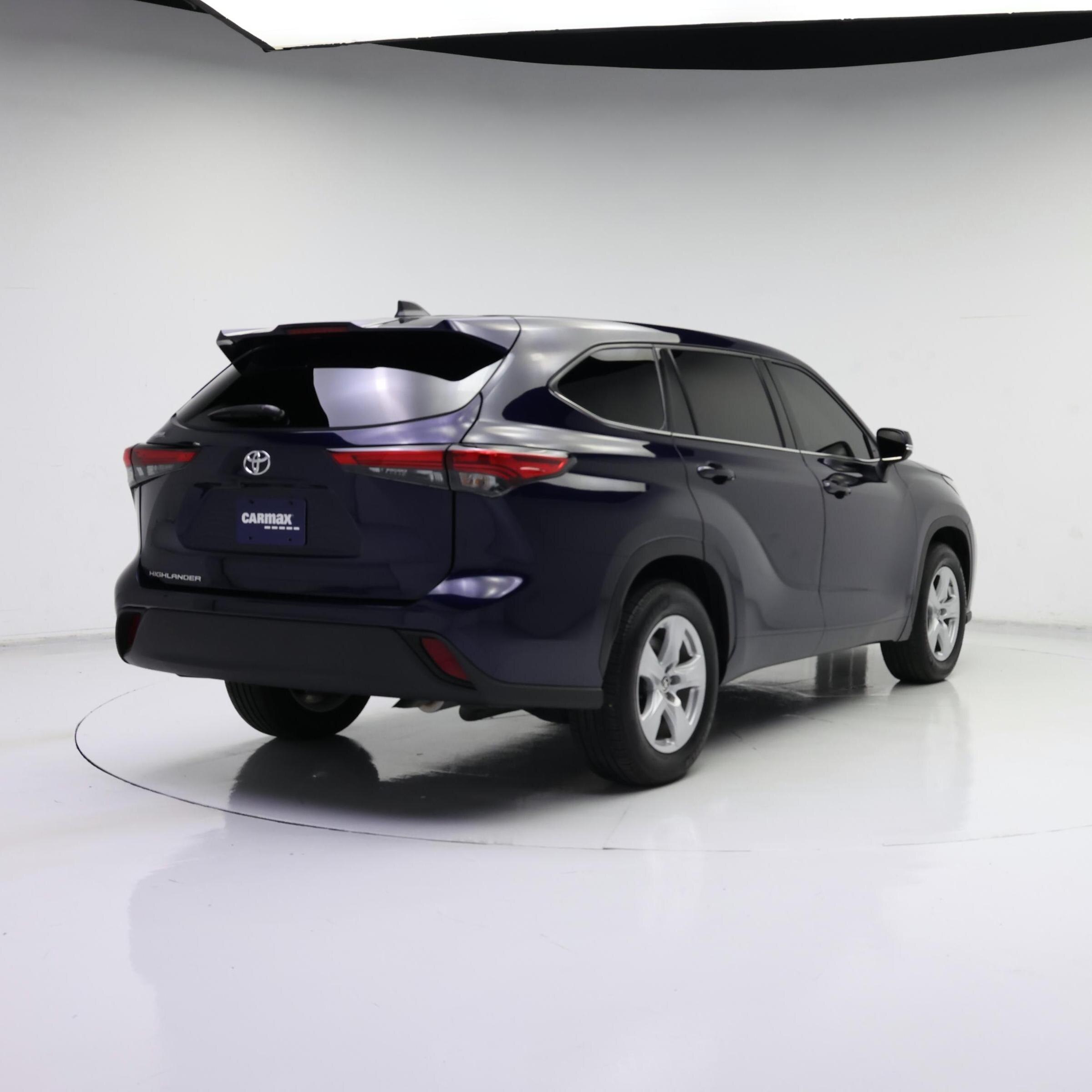 Thumbnail: 2022 Toyota Highlander - 8