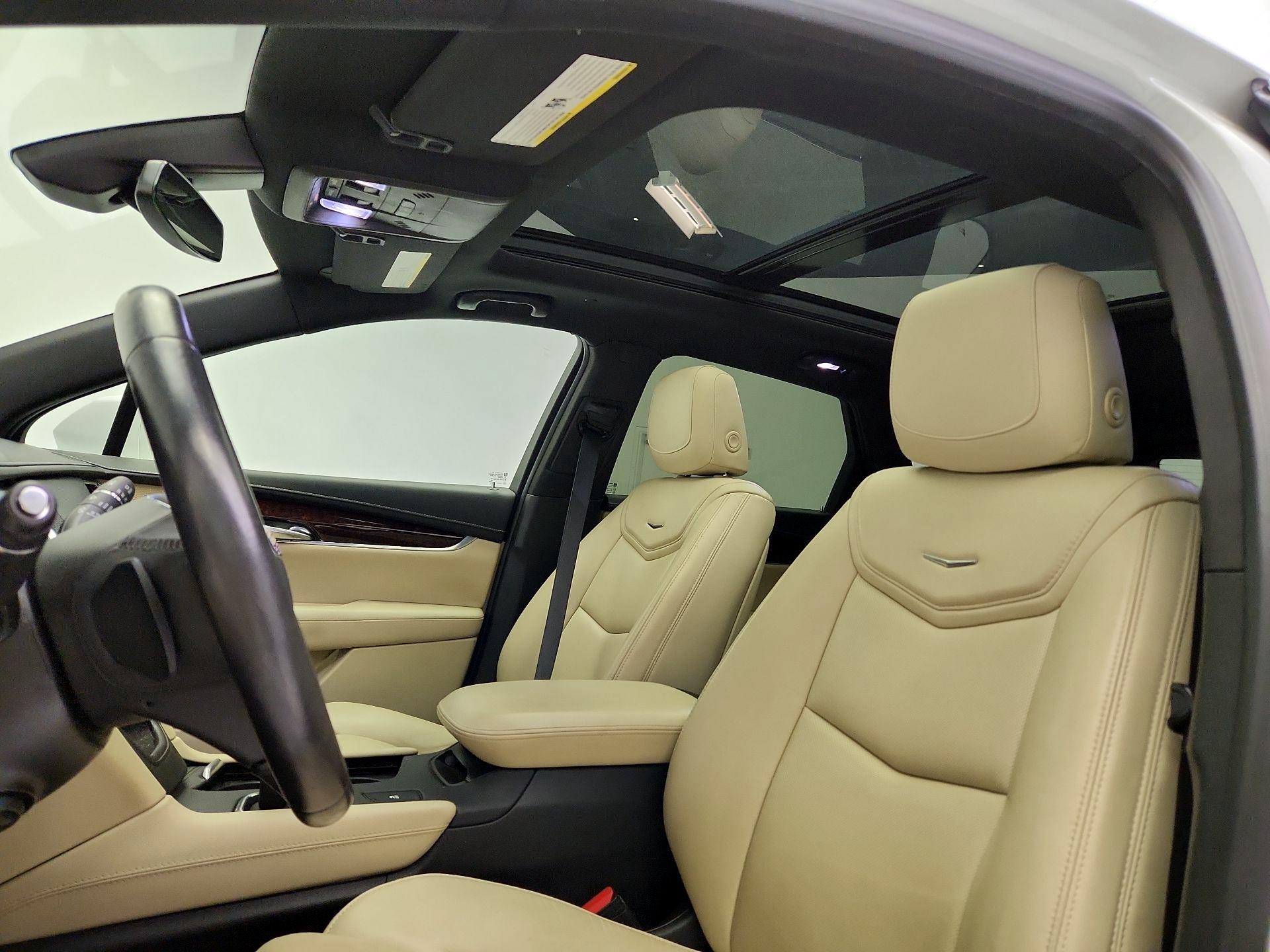 Thumbnail: 2017 Cadillac XT5 - 20