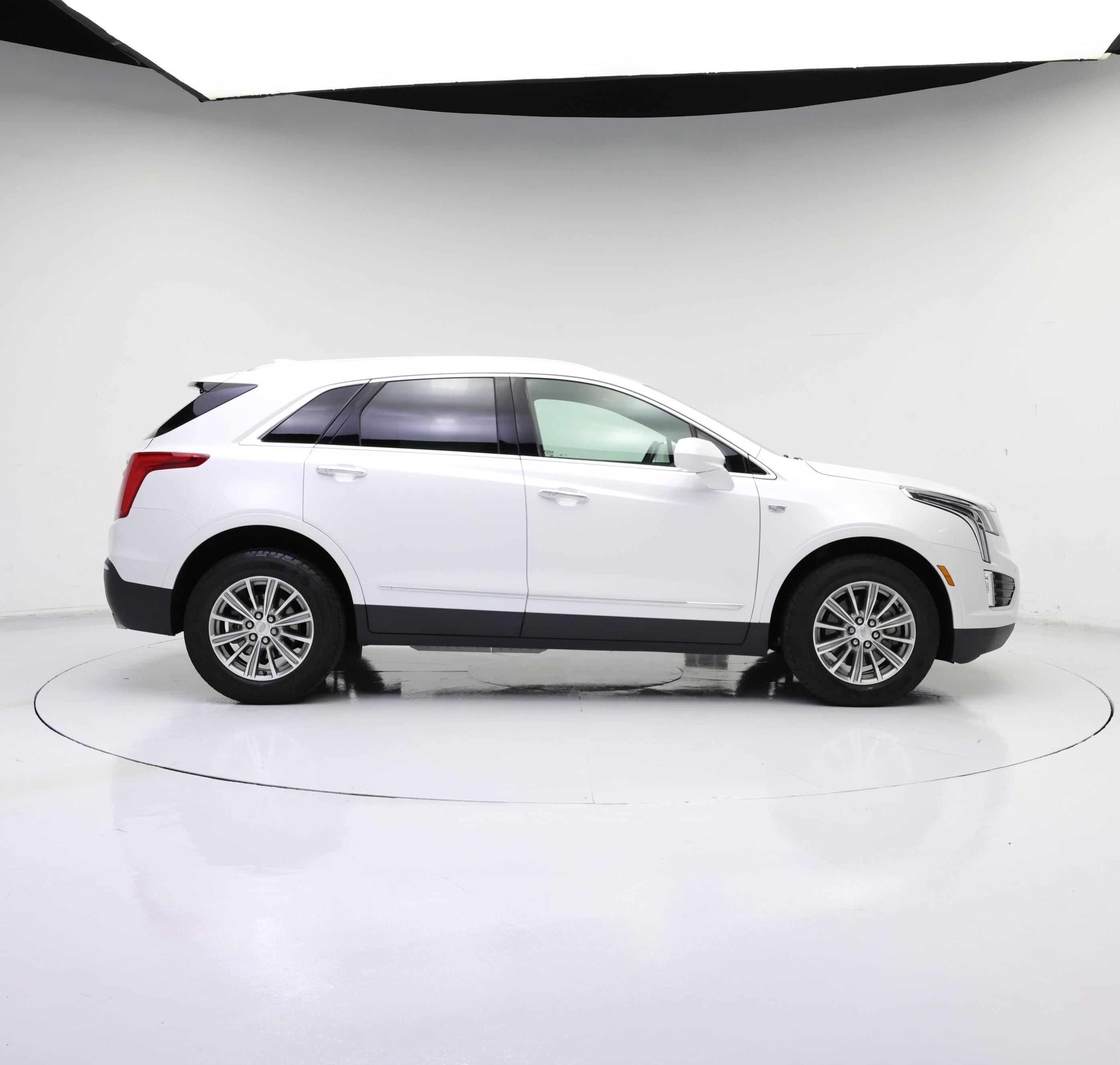 Thumbnail: 2017 Cadillac XT5 - 7