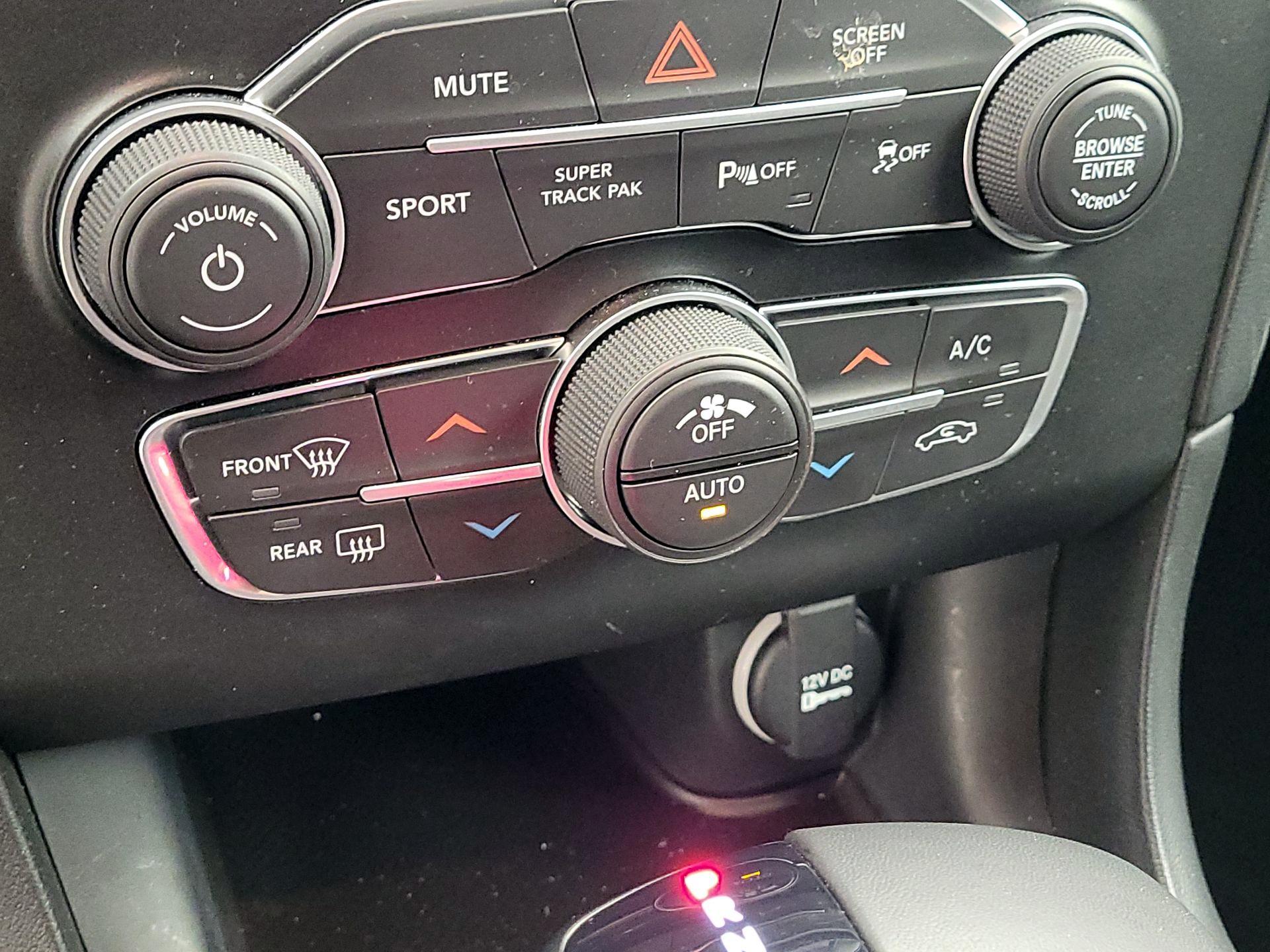 Thumbnail: 2023 Dodge Charger - 16