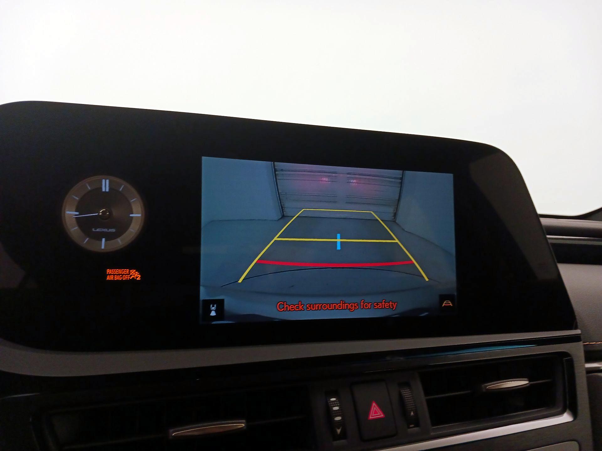 Thumbnail: 2023 Lexus ES - 14