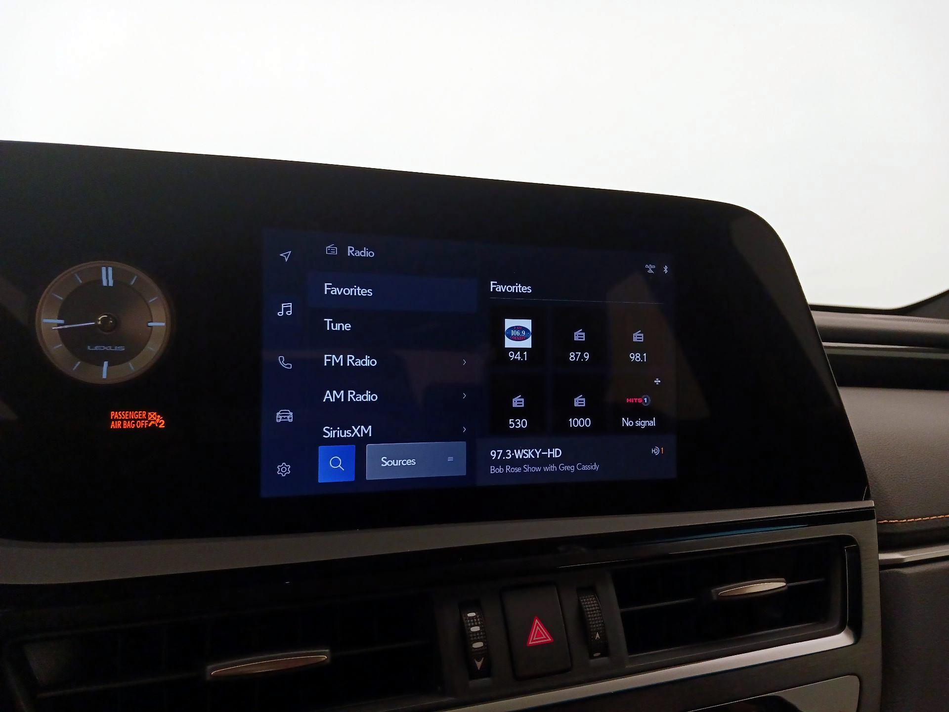 Thumbnail: 2023 Lexus ES - 15