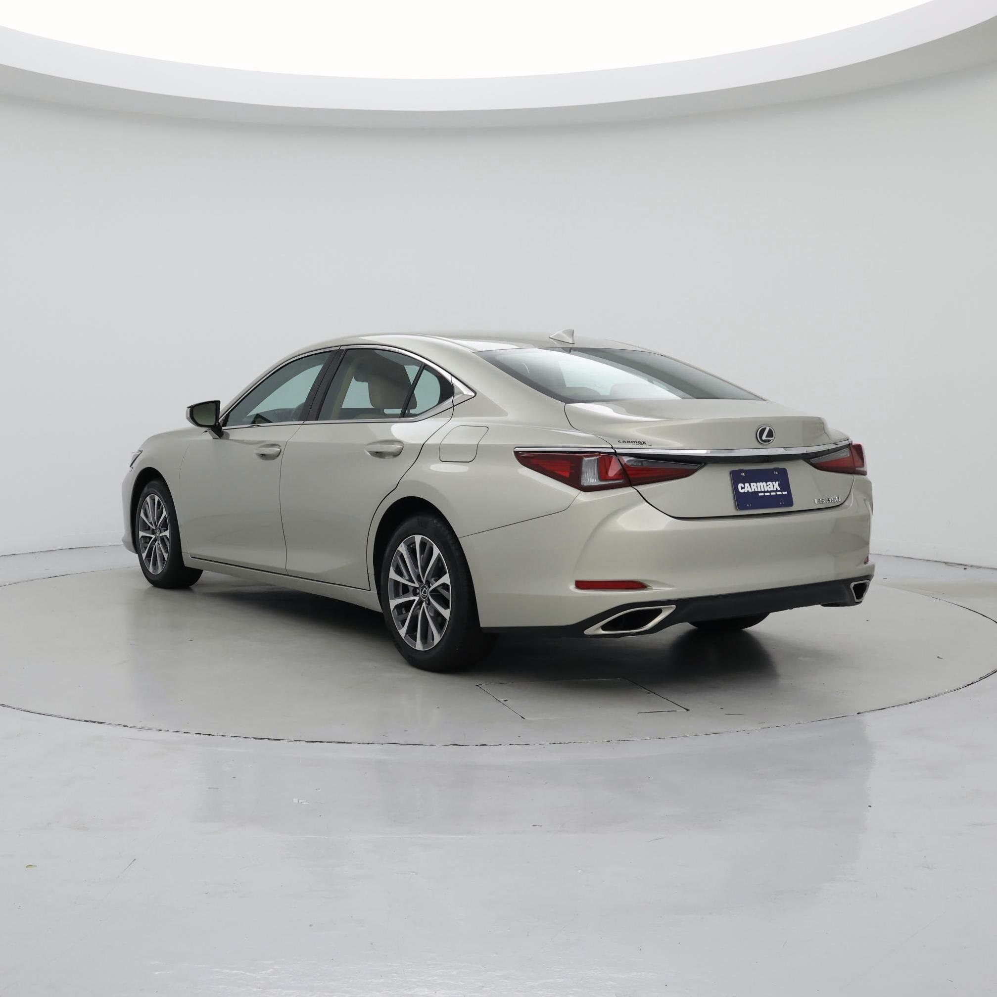 Thumbnail: 2023 Lexus ES - 2