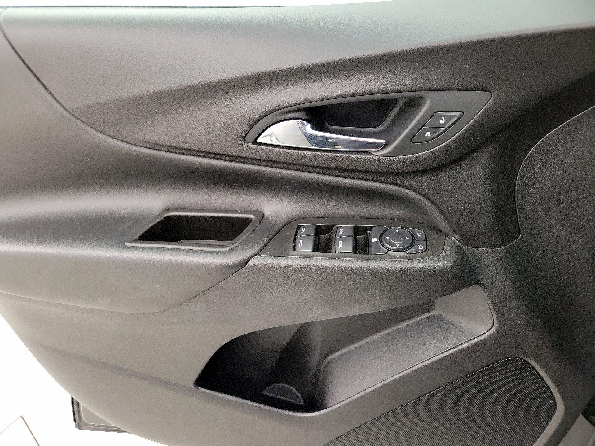 Thumbnail: 2021 Chevrolet Equinox - 12