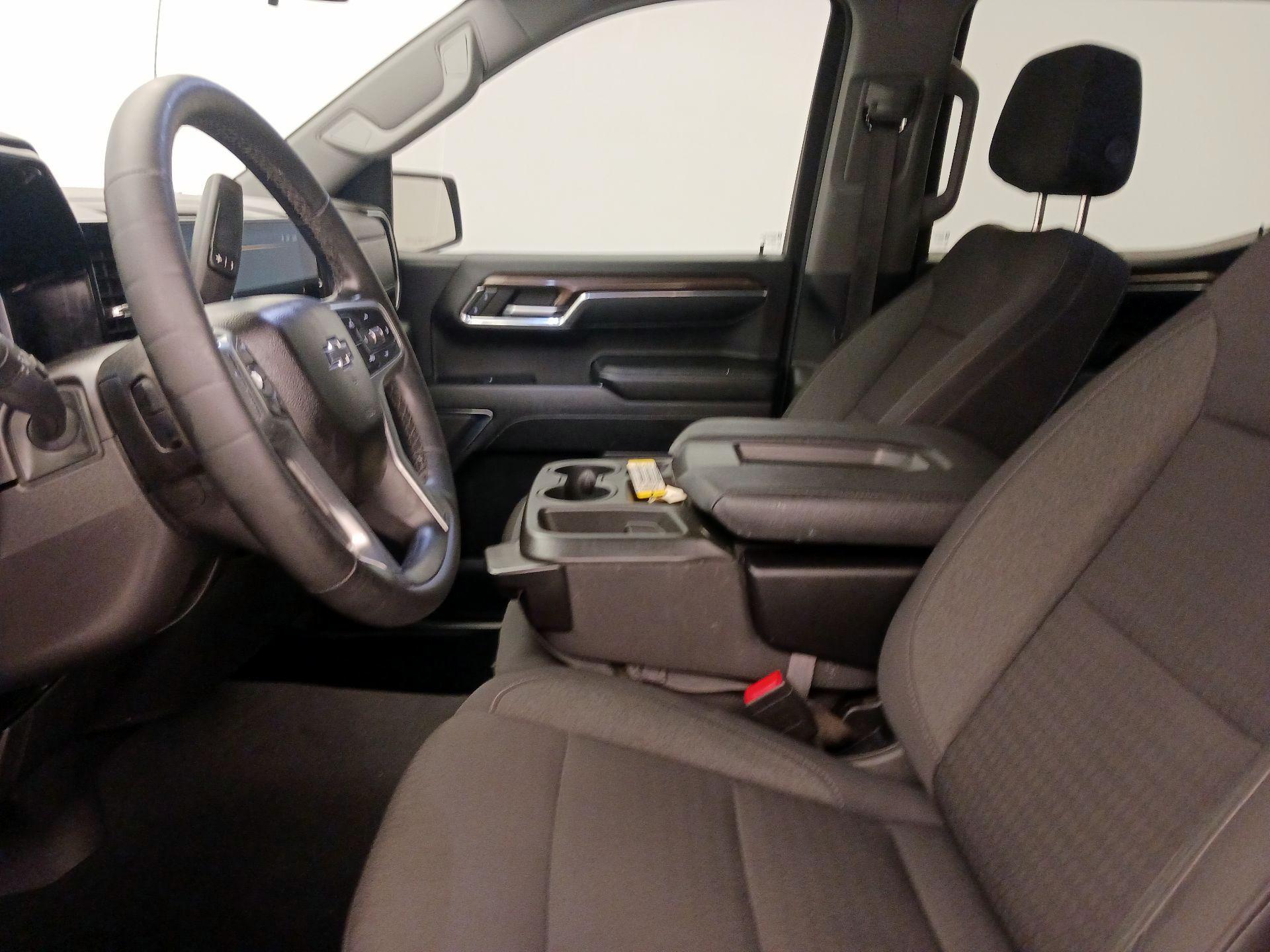Thumbnail: 2023 Chevrolet Silverado 1500 - 11