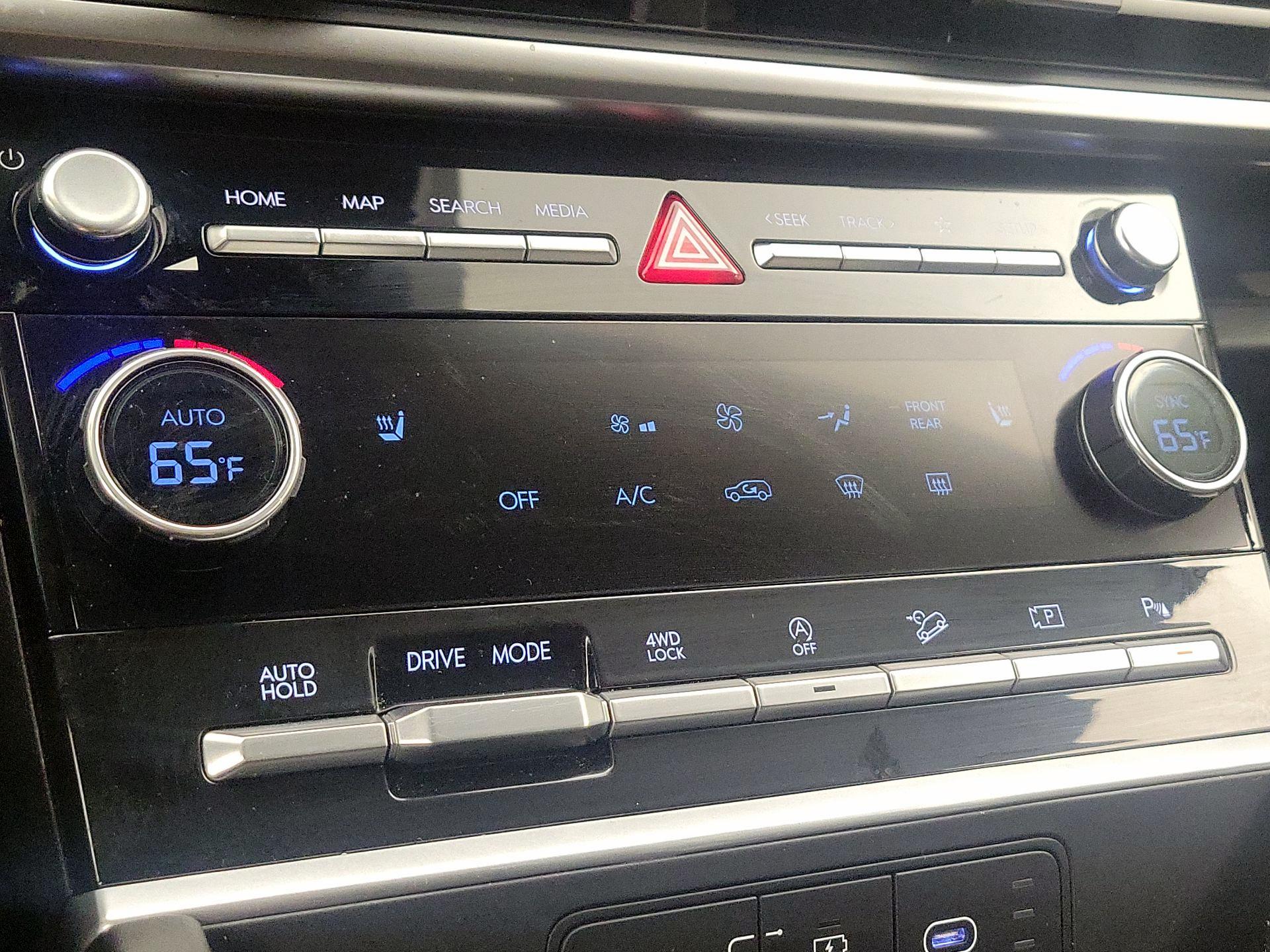 Thumbnail: 2024 Hyundai Santa Fe - 16