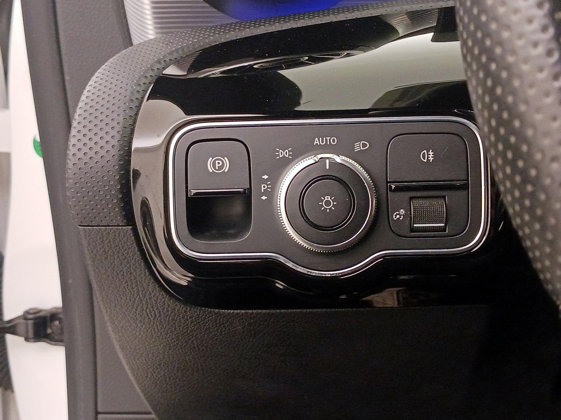 Thumbnail: 2021 Mercedes-Benz CLA - 13