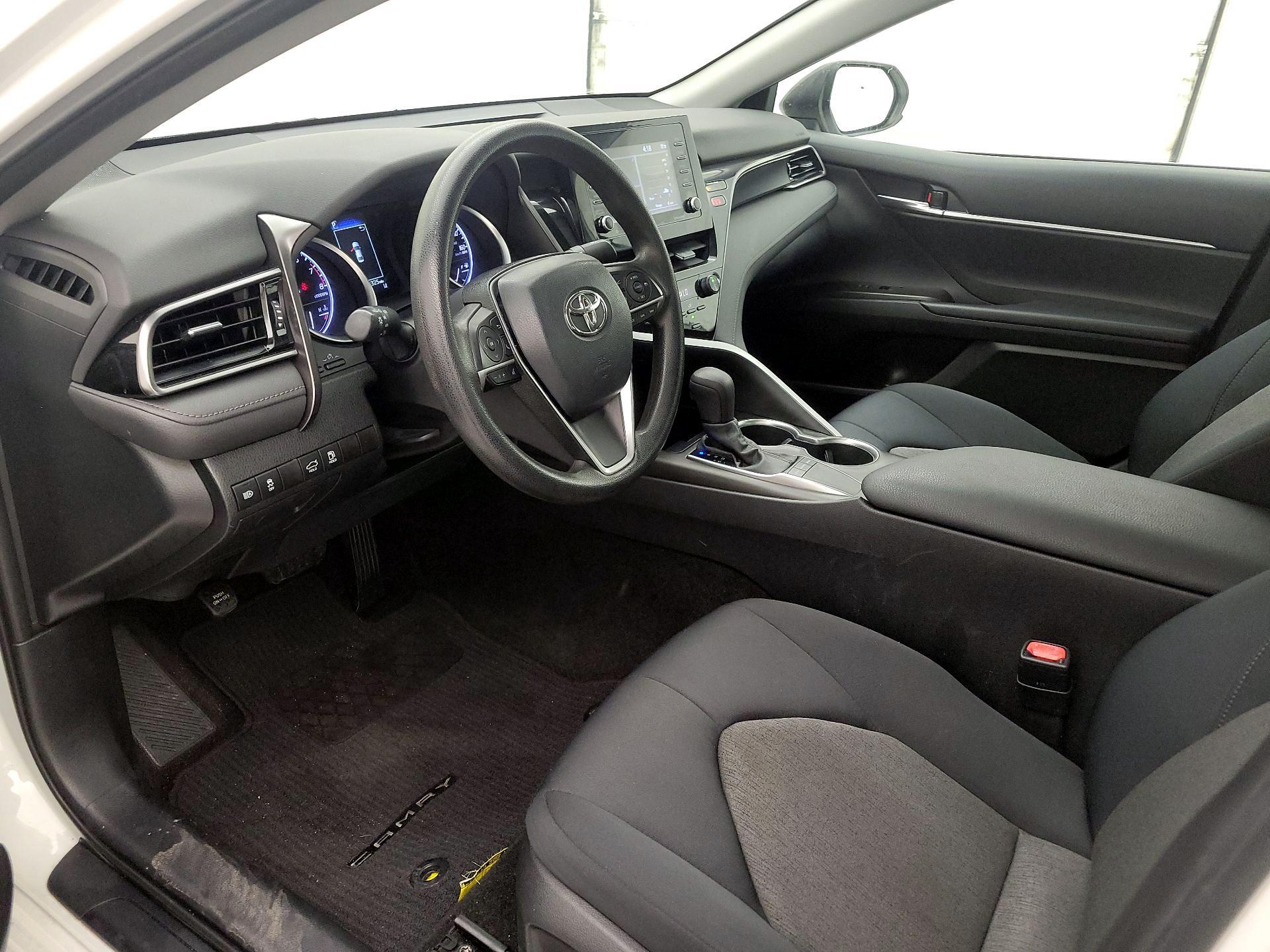 Thumbnail: 2022 Toyota Camry - 11