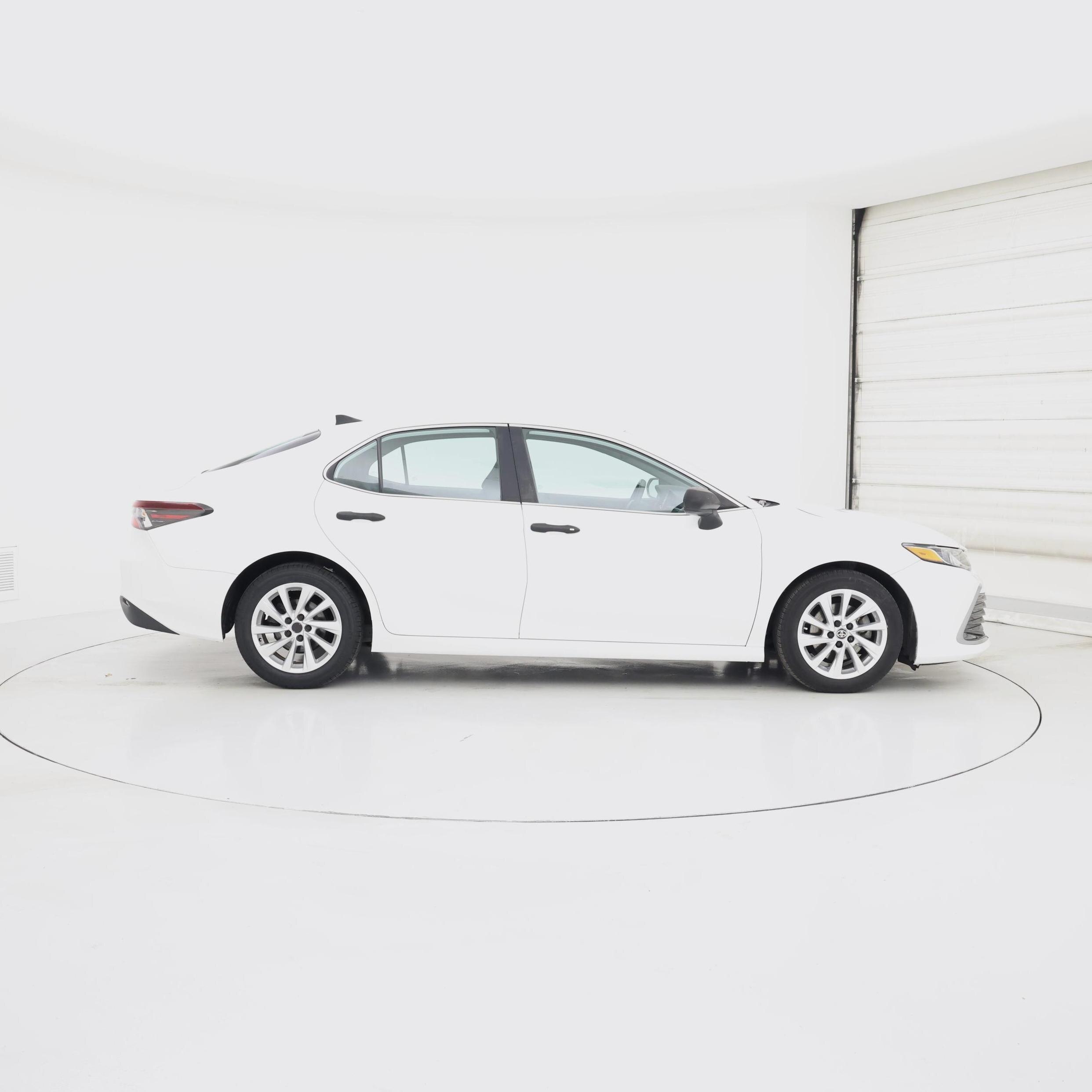 Thumbnail: 2022 Toyota Camry - 7