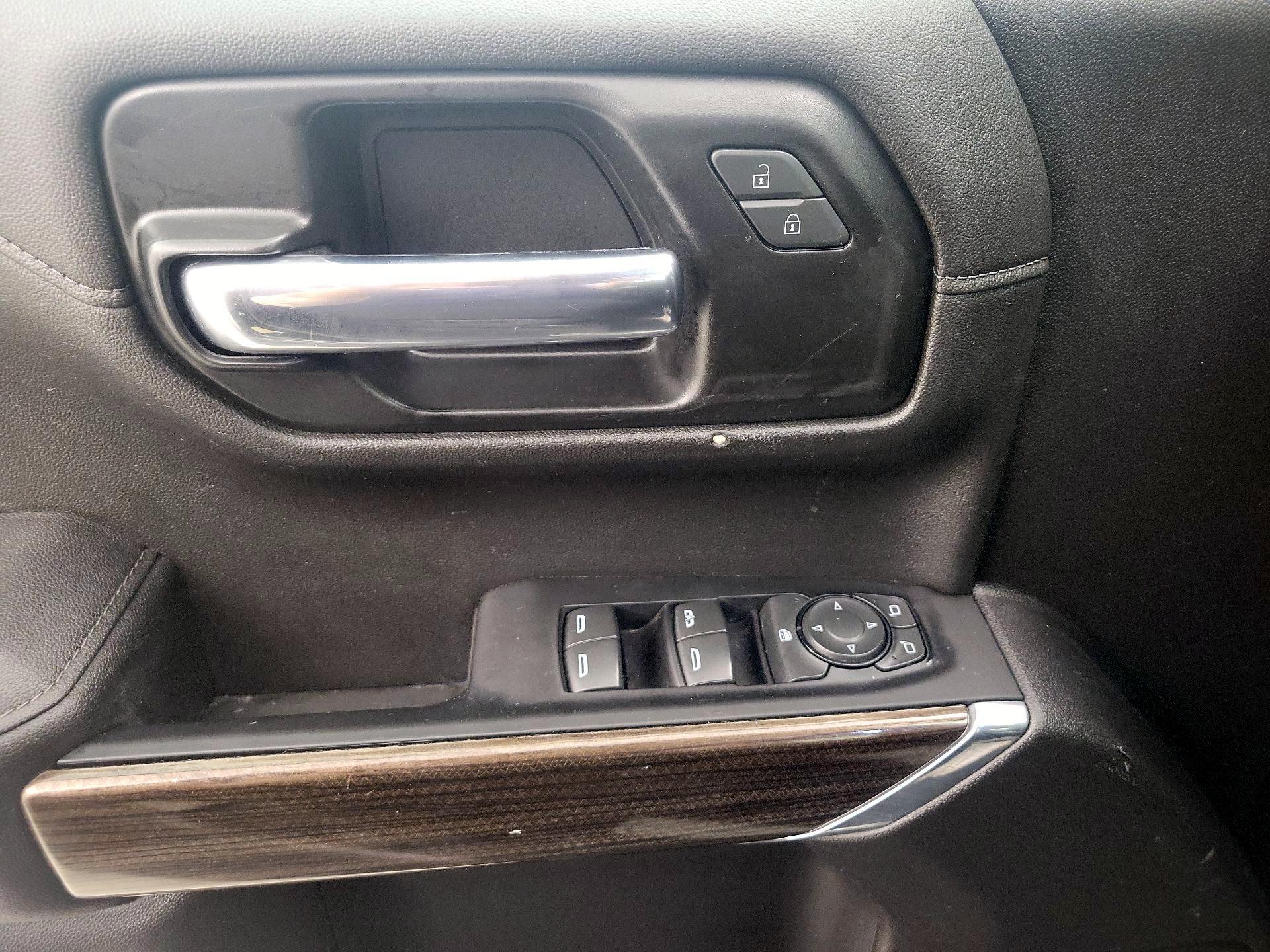 Thumbnail: 2021 Chevrolet Silverado 1500 - 12