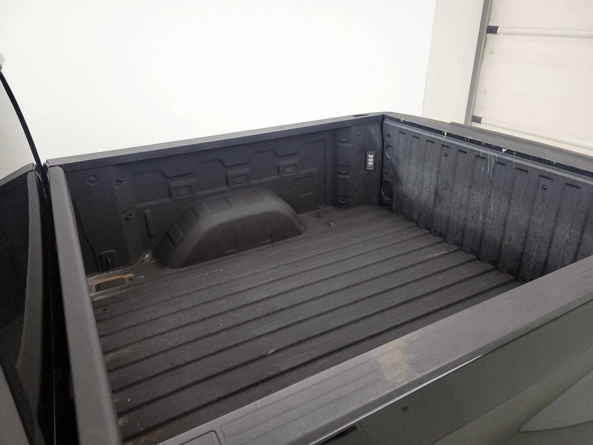 Thumbnail: 2021 Chevrolet Silverado 1500 - 20