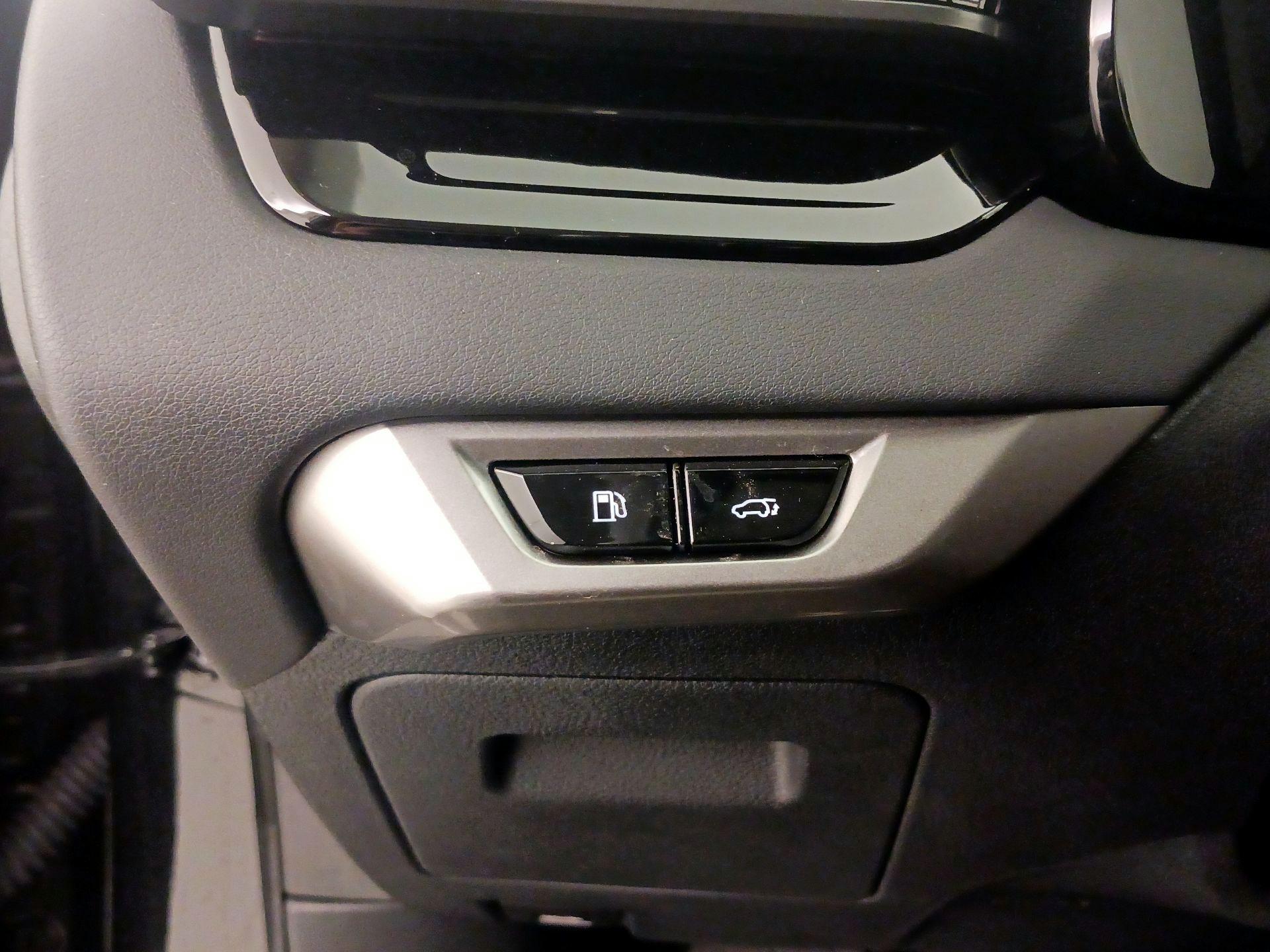 Thumbnail: 2023 Lexus RX - 13