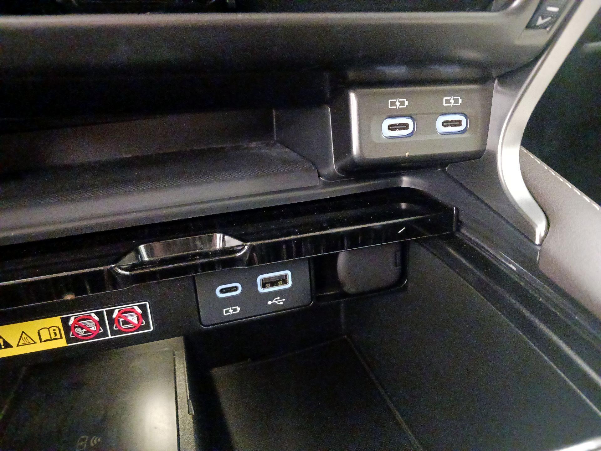 Thumbnail: 2023 Lexus RX - 18