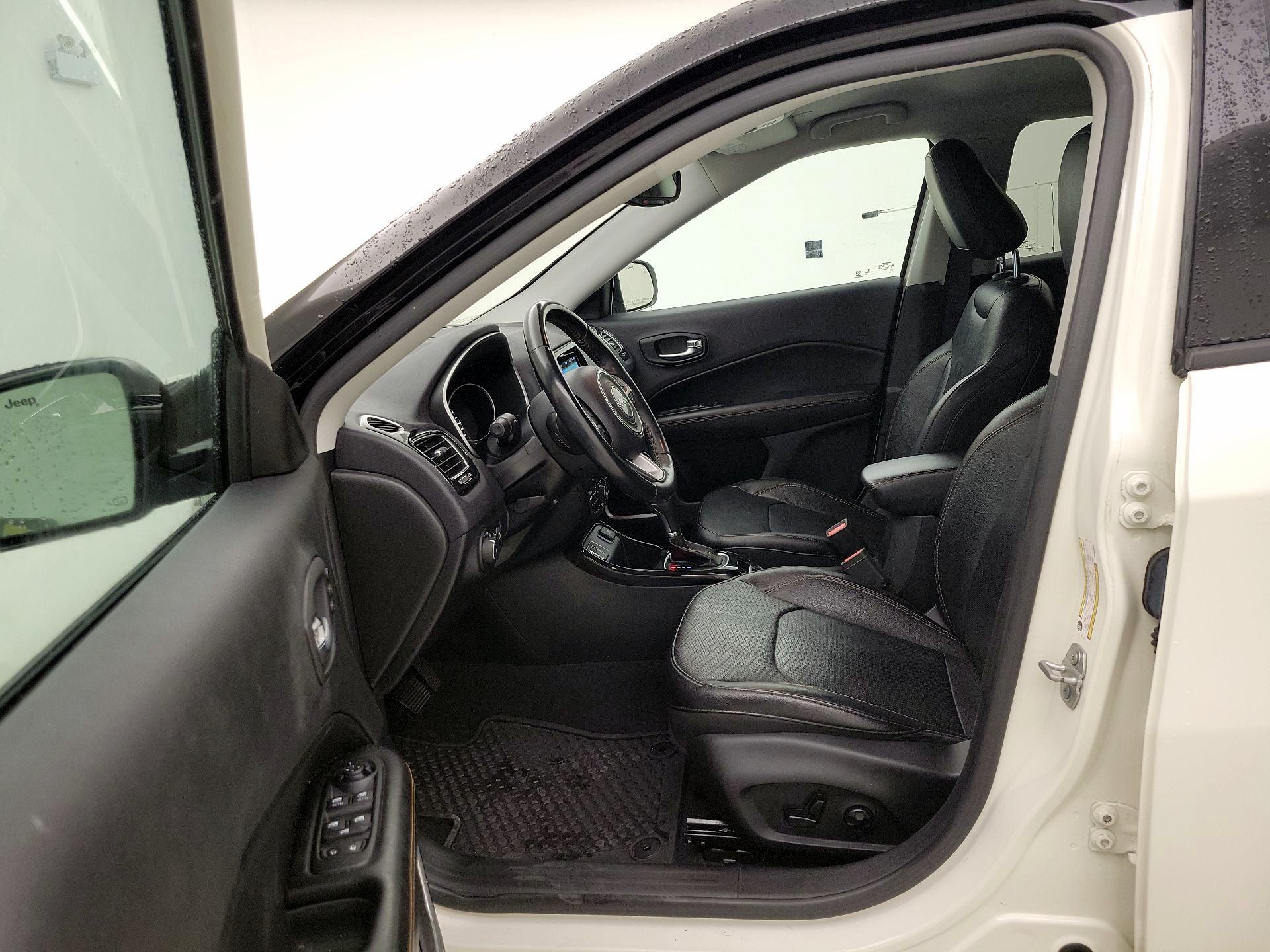 Thumbnail: 2021 Jeep Compass - 11