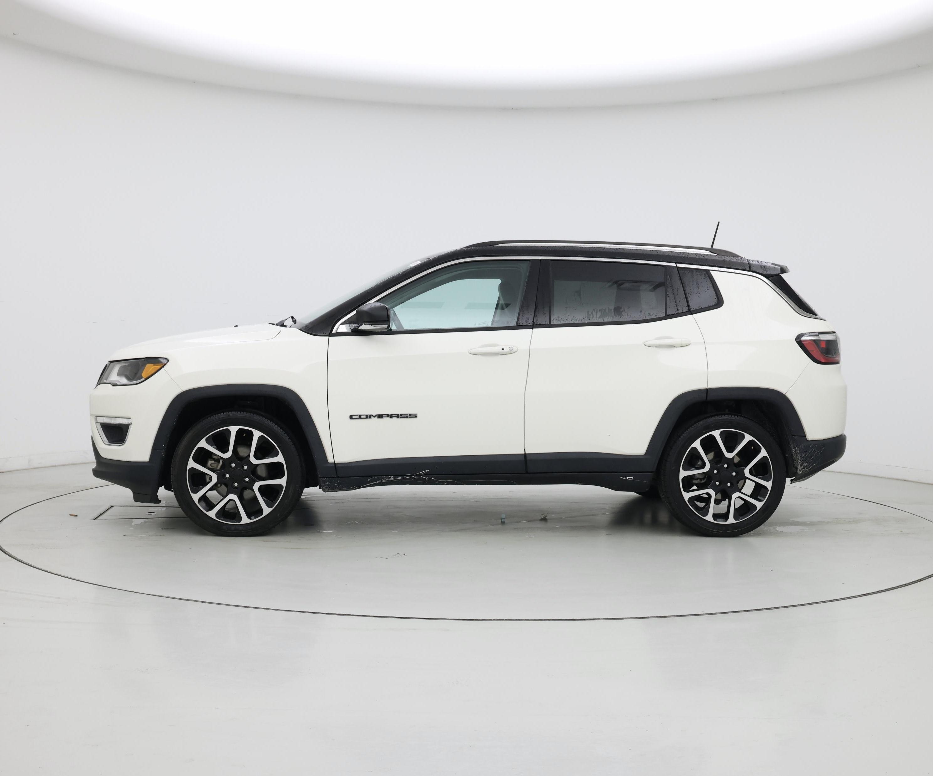 Thumbnail: 2021 Jeep Compass - 3