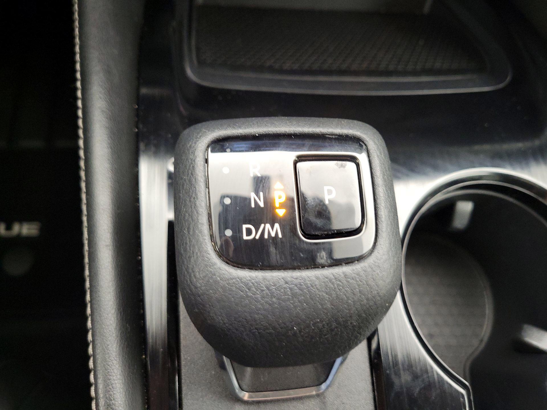 Thumbnail: 2022 Nissan Rogue - 17