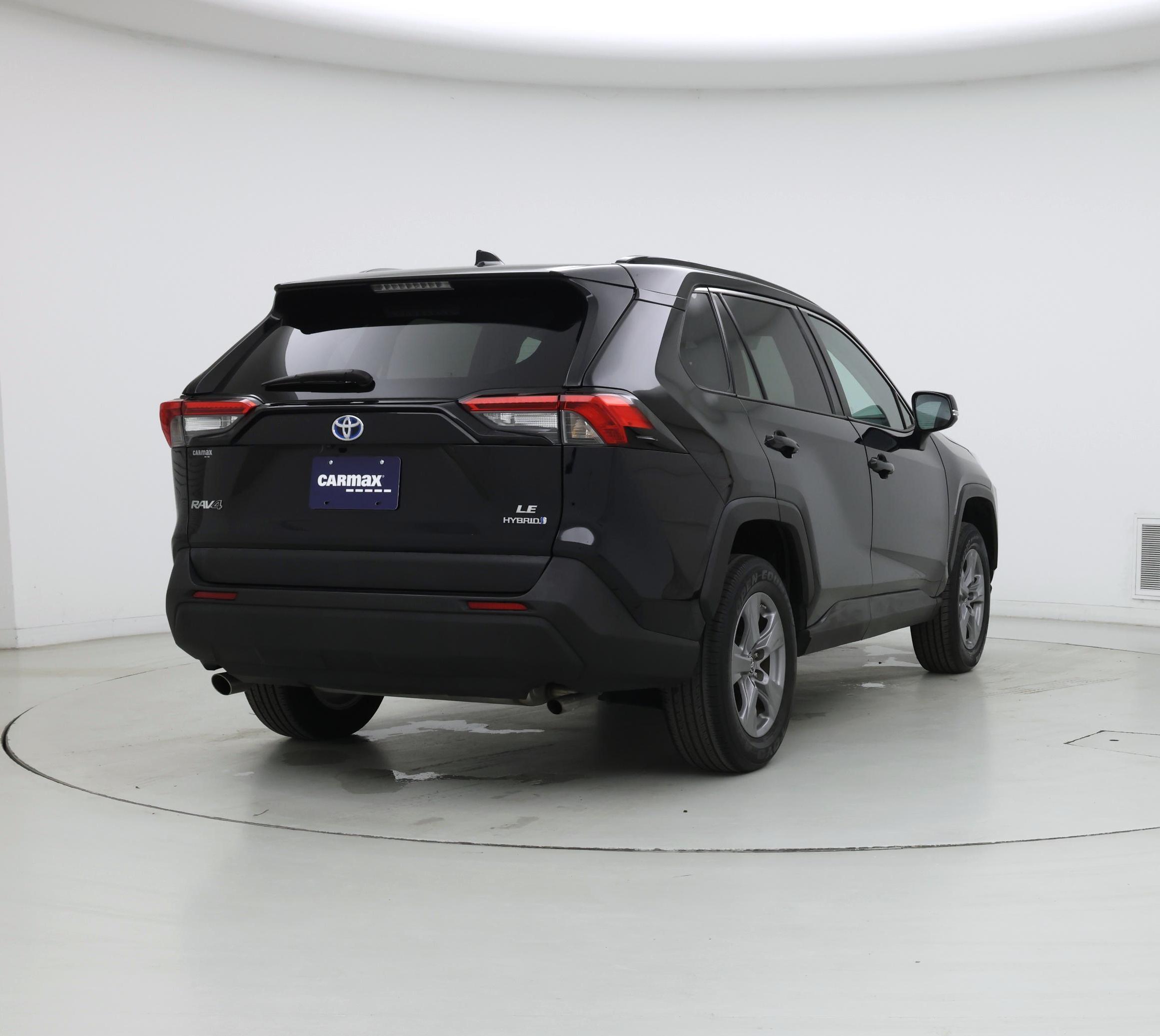 Thumbnail: 2022 Toyota RAV4 - 8