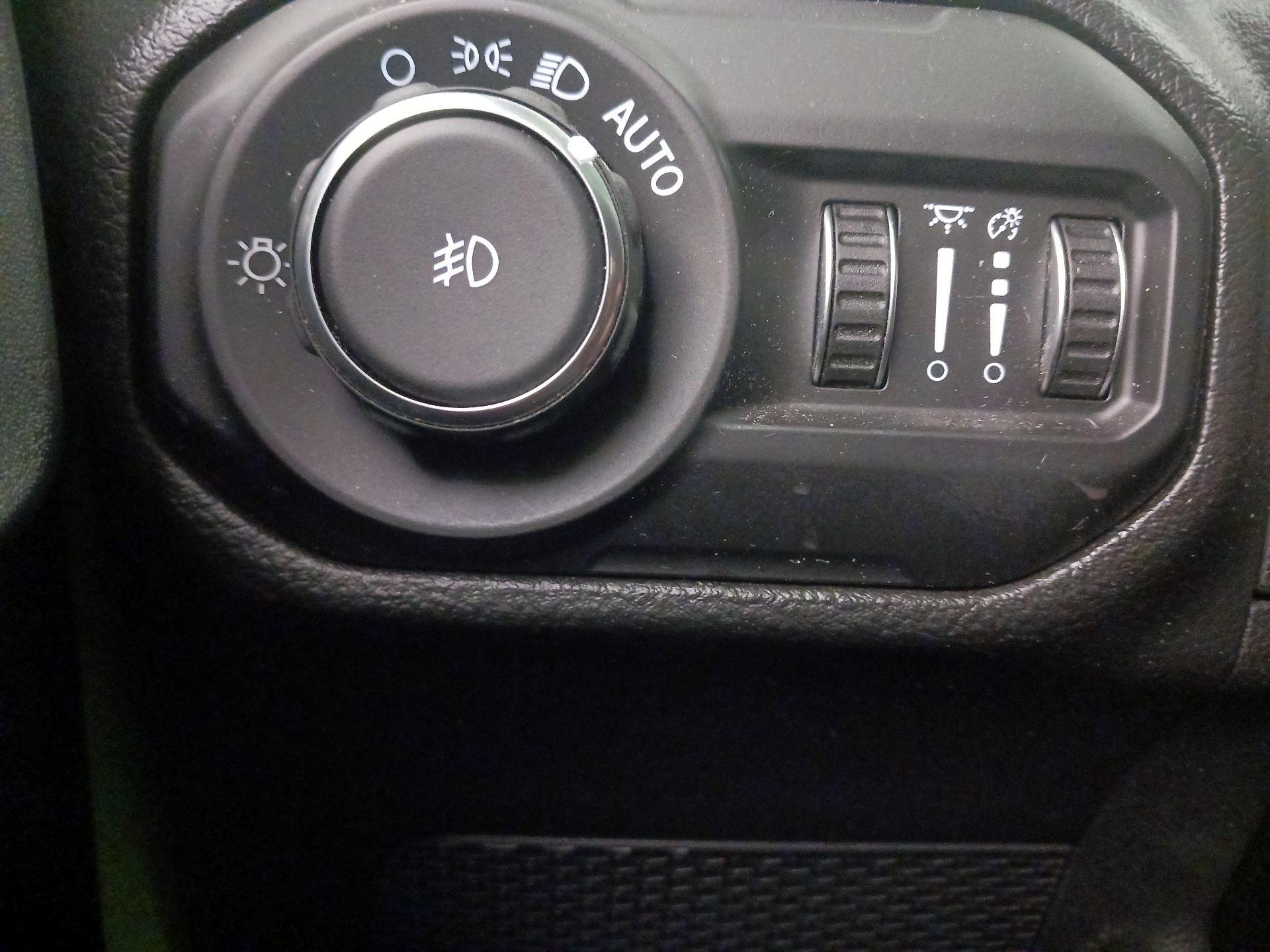 Thumbnail: 2021 Jeep Wrangler - 13