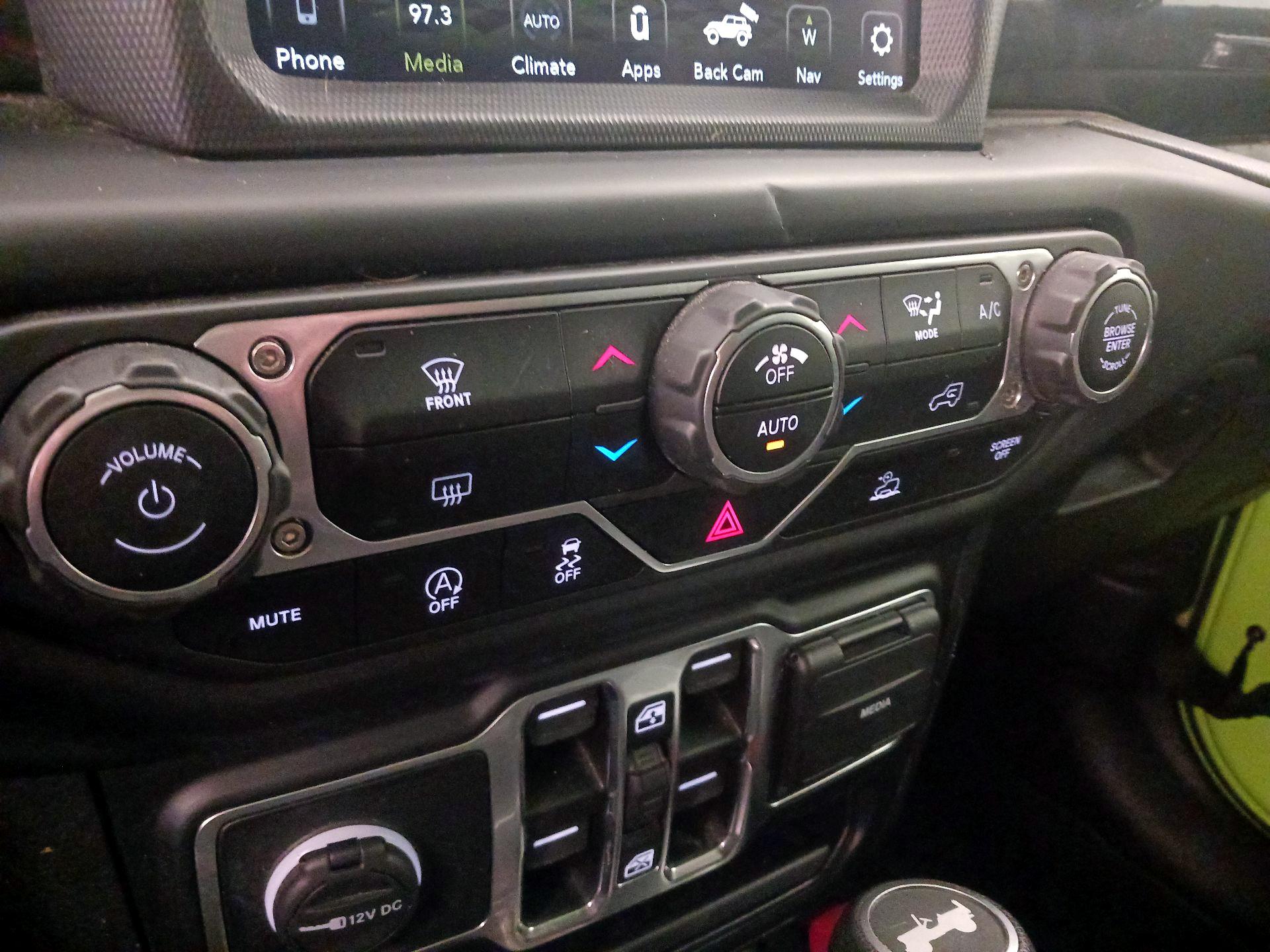 Thumbnail: 2021 Jeep Wrangler - 17