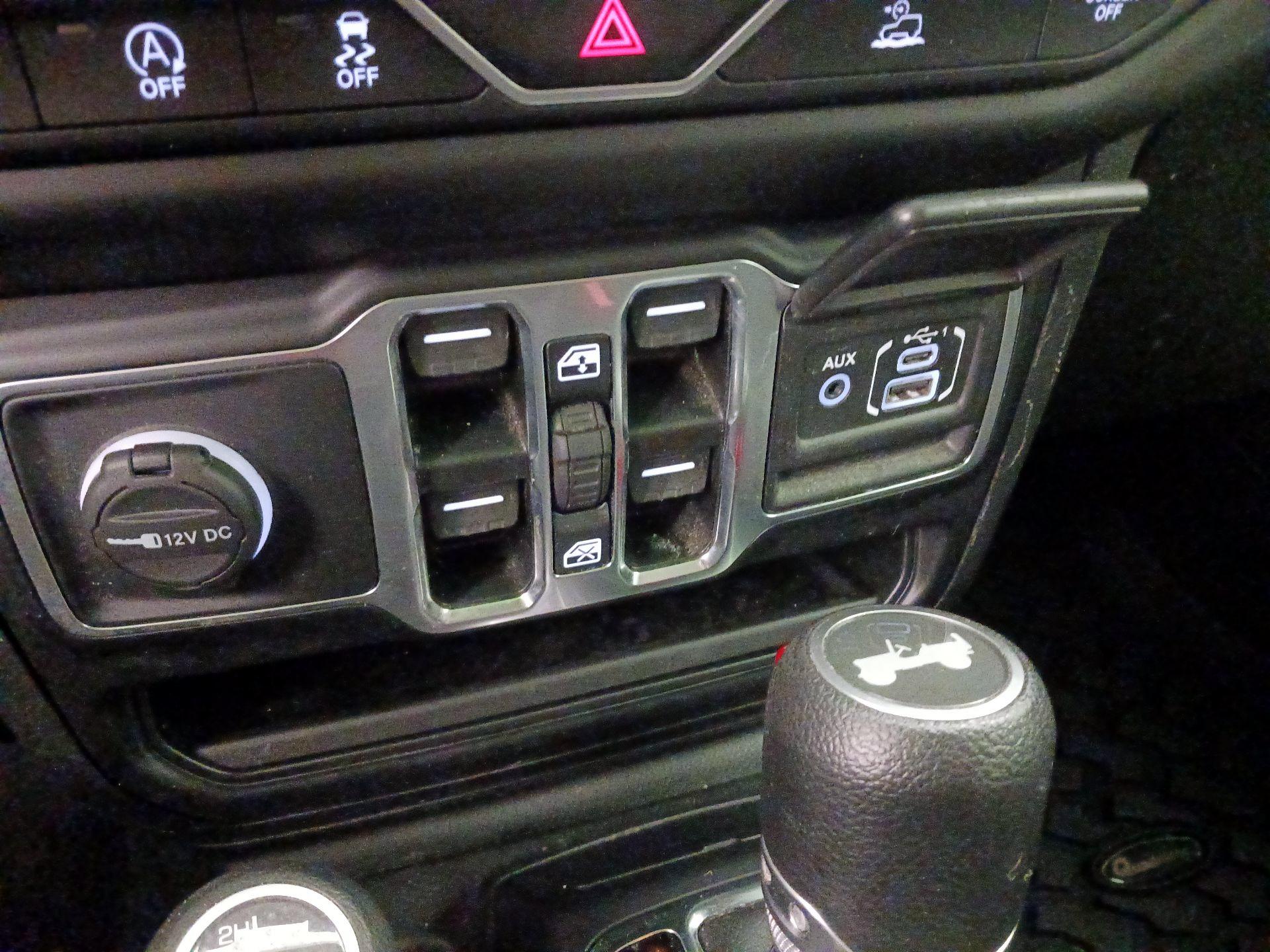 Thumbnail: 2021 Jeep Wrangler - 19