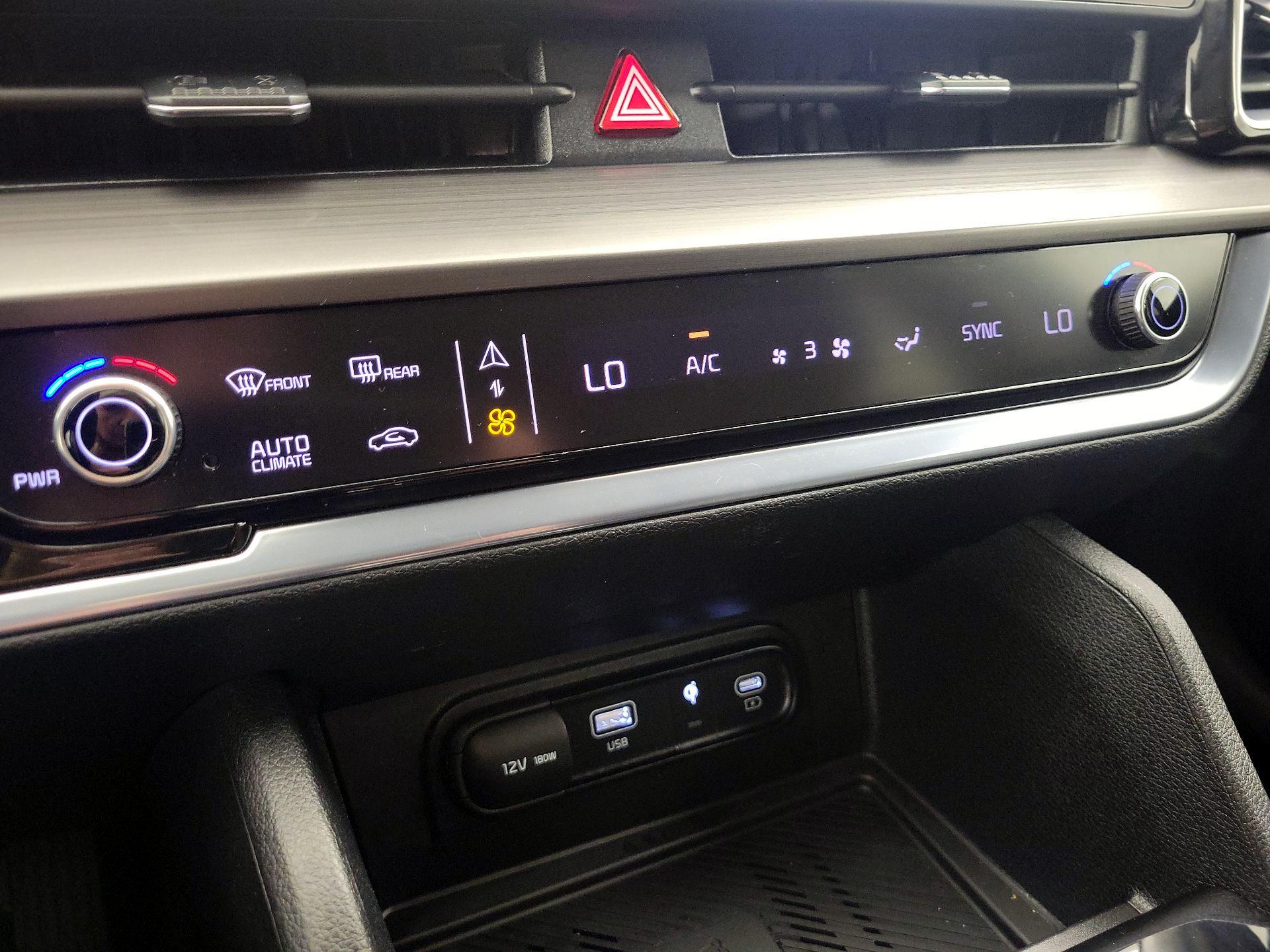 Thumbnail: 2023 Kia Sportage - 17